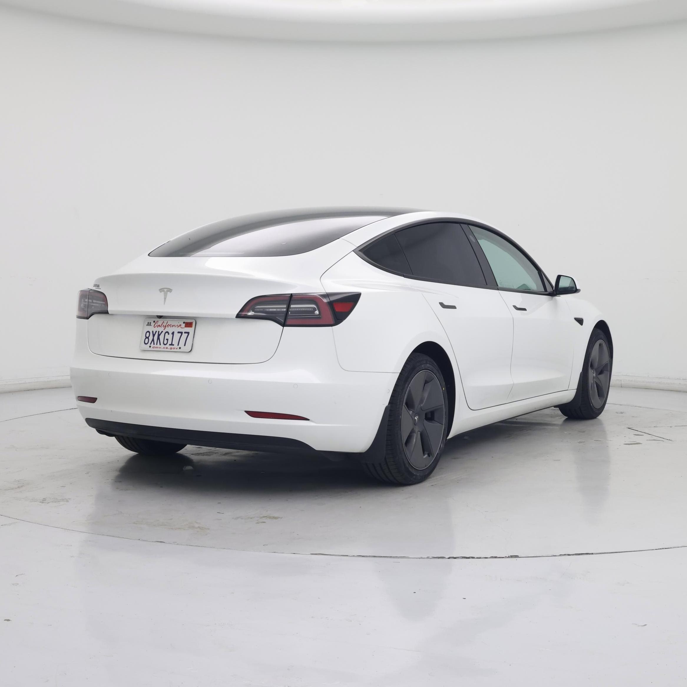 Thumbnail: 2021 Tesla Model 3 - 8