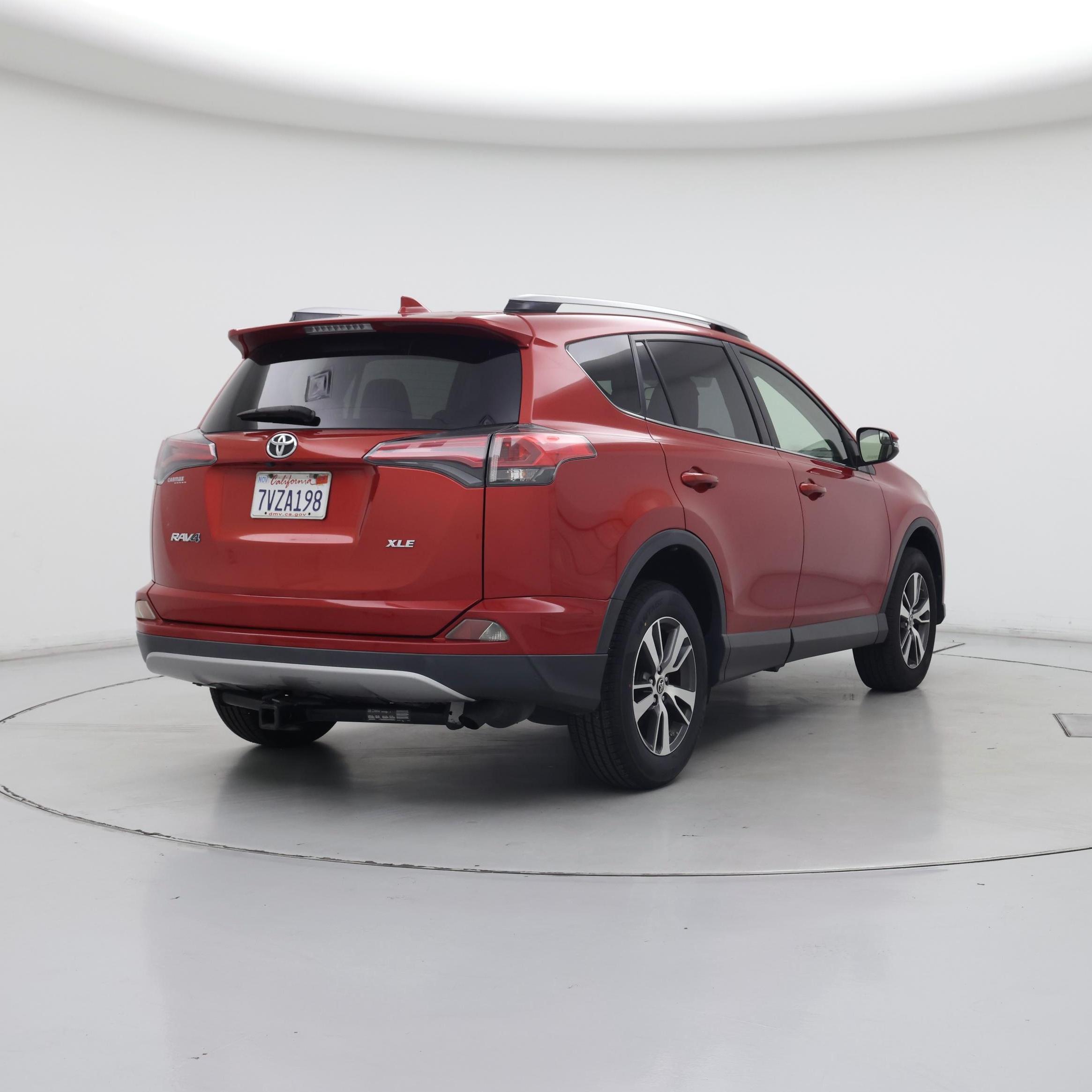Thumbnail: 2017 Toyota RAV4 - 8