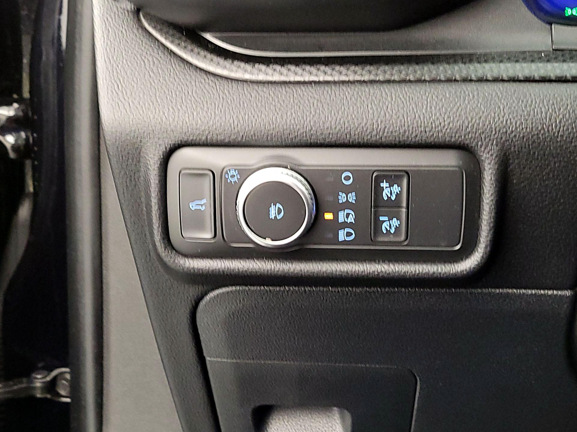 Thumbnail: 2020 Ford Explorer - 13