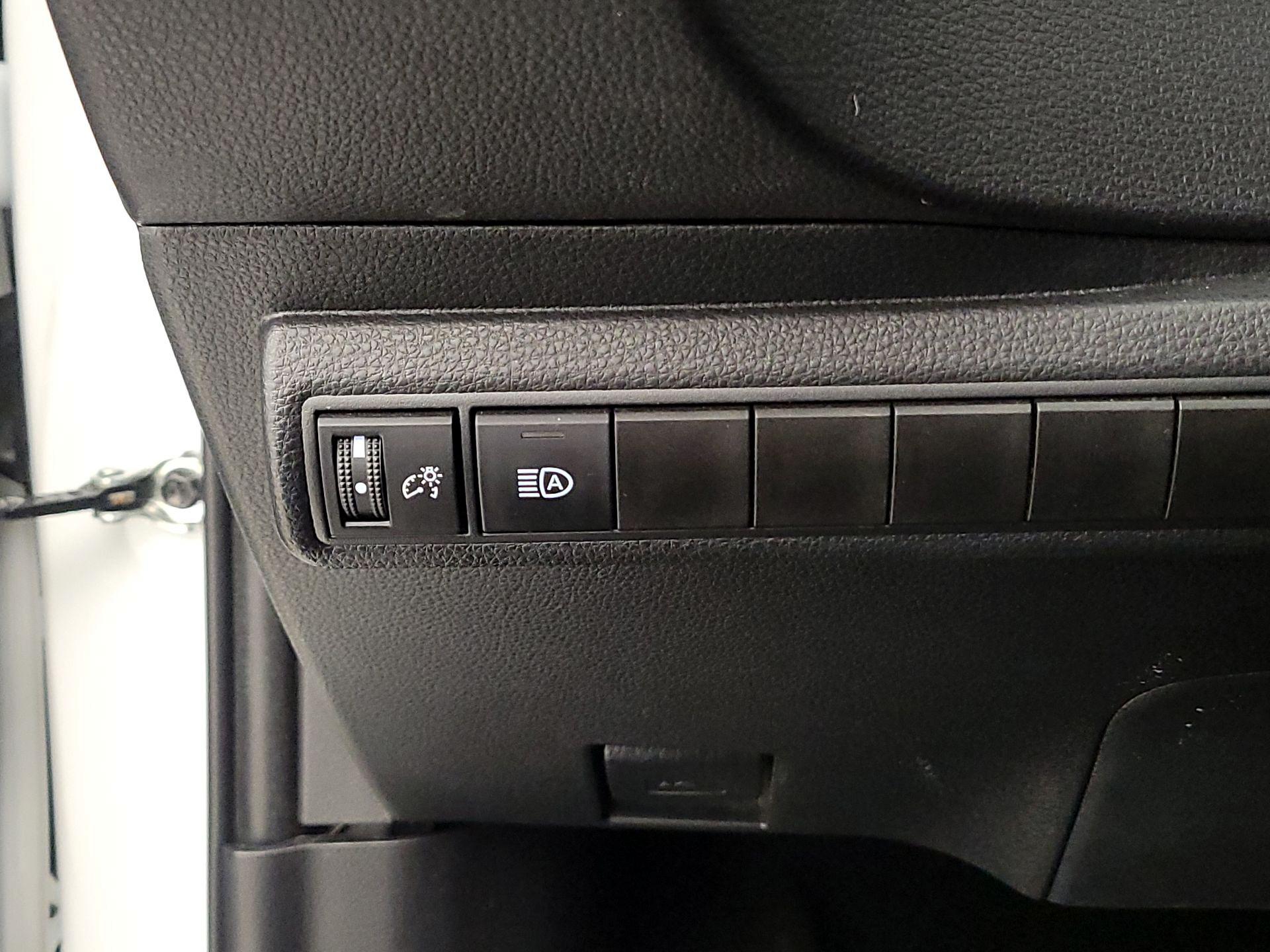 Thumbnail: 2024 Toyota Corolla - 13