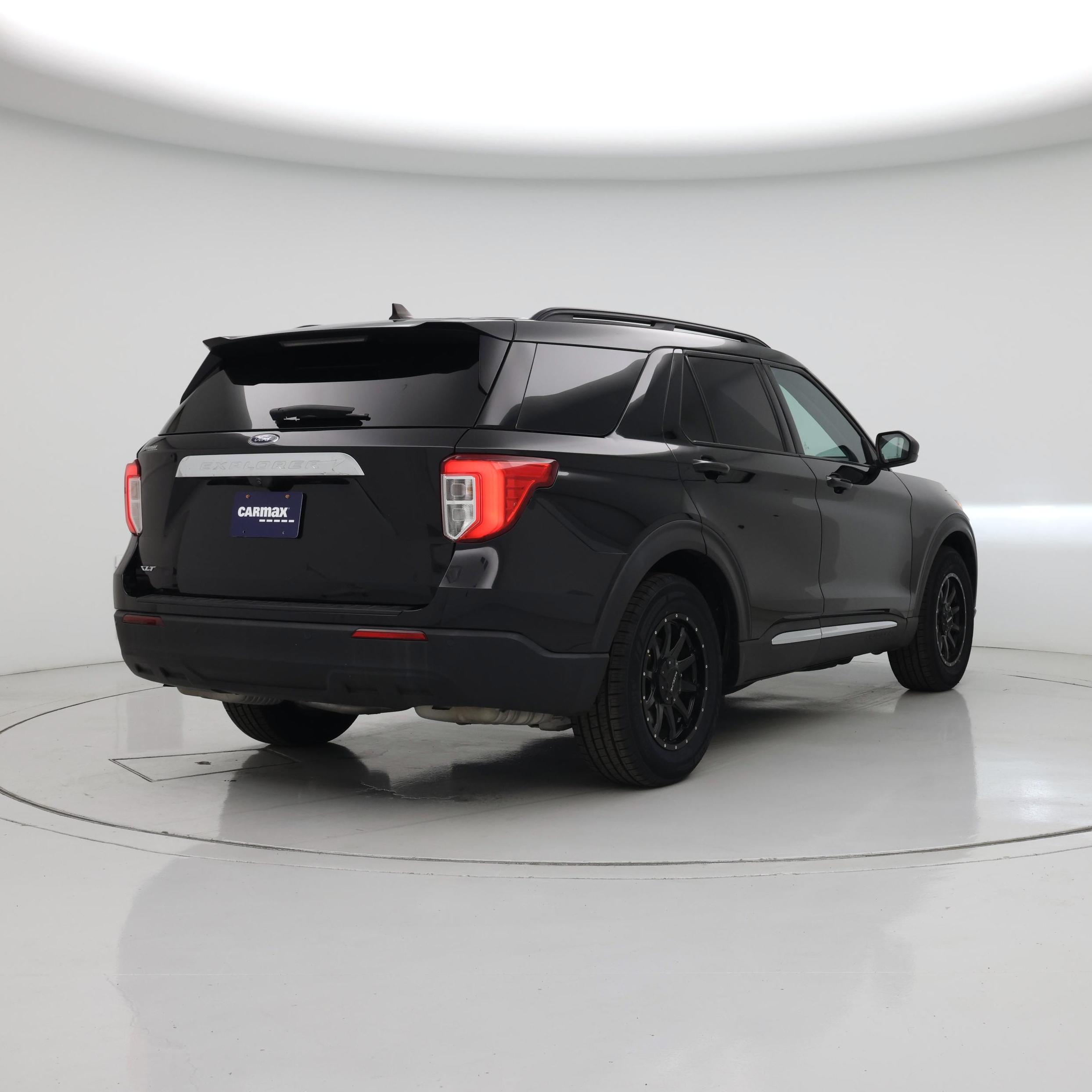 Thumbnail: 2022 Ford Explorer - 8