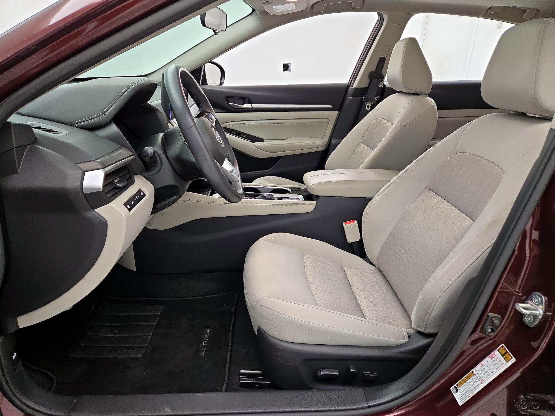 Thumbnail: 2023 Nissan Altima - 11