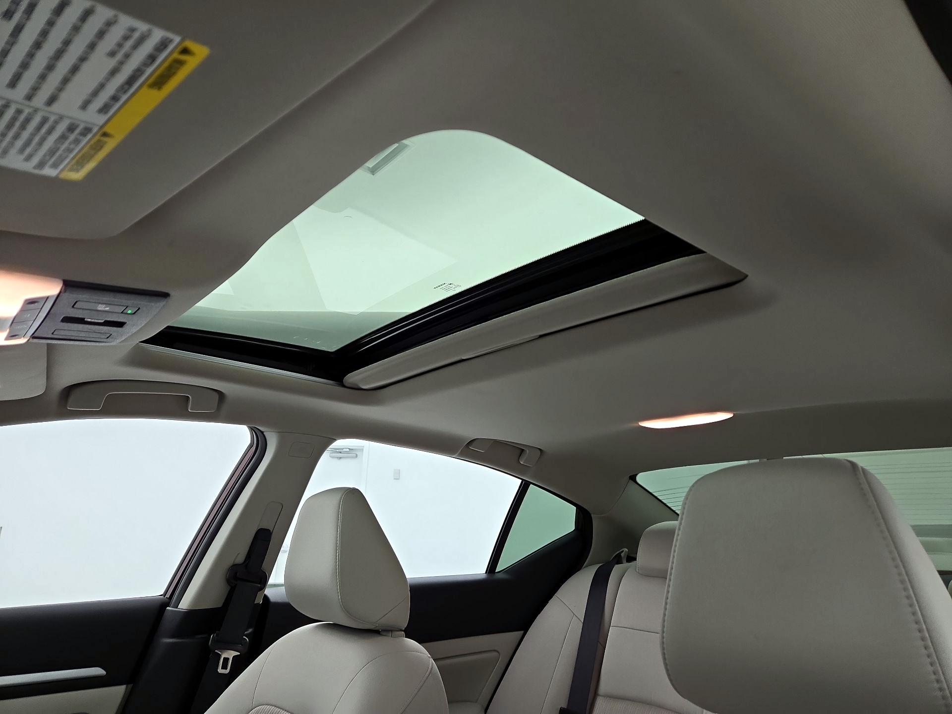 Thumbnail: 2023 Nissan Altima - 20