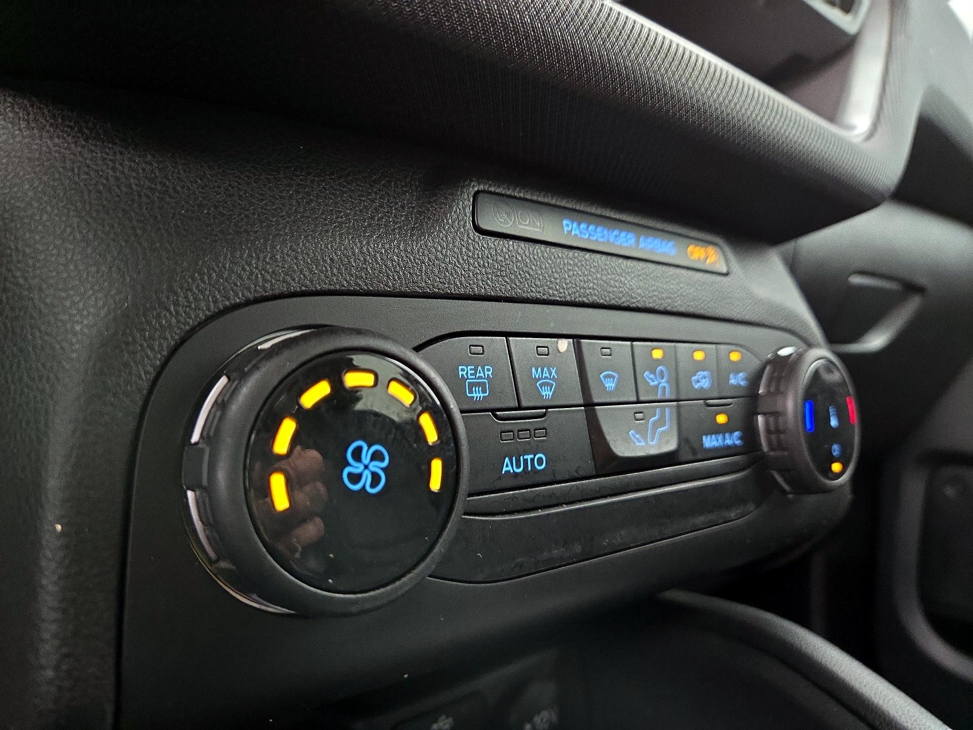 Thumbnail: 2023 Ford Bronco Sport - 16