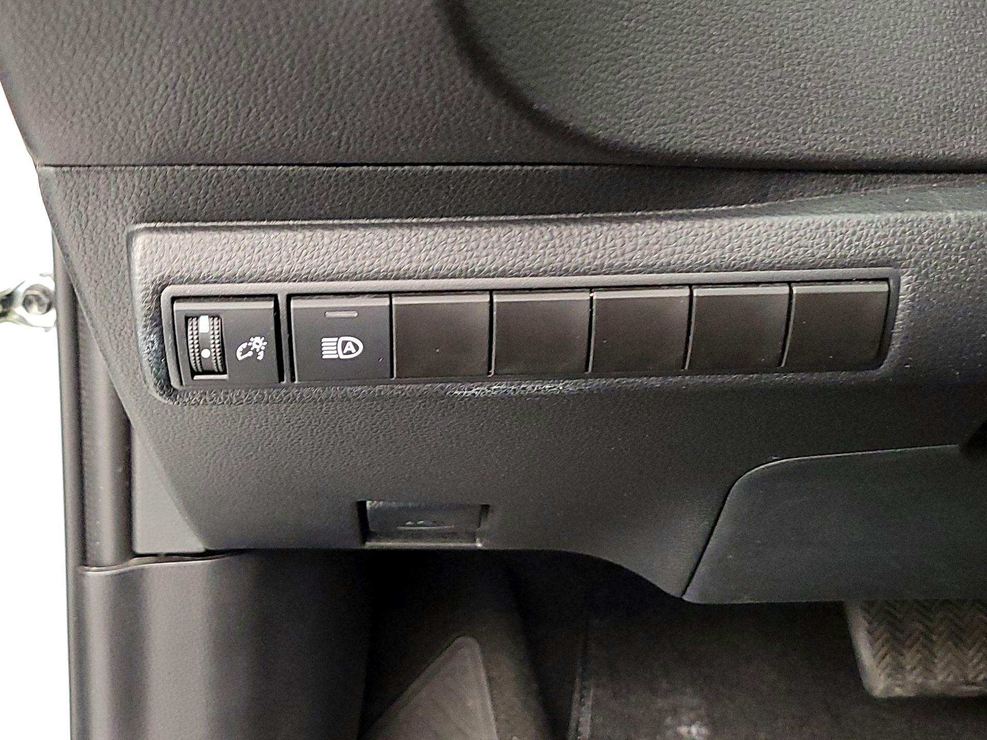 Thumbnail: 2024 Toyota Corolla - 13