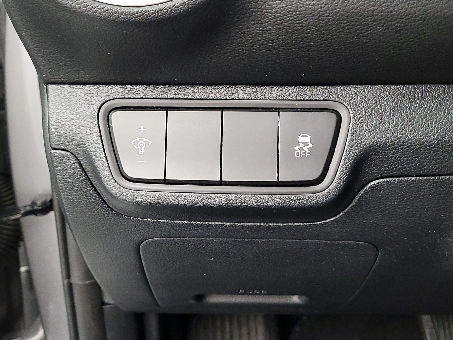 Thumbnail: 2024 Kia Forte - 13