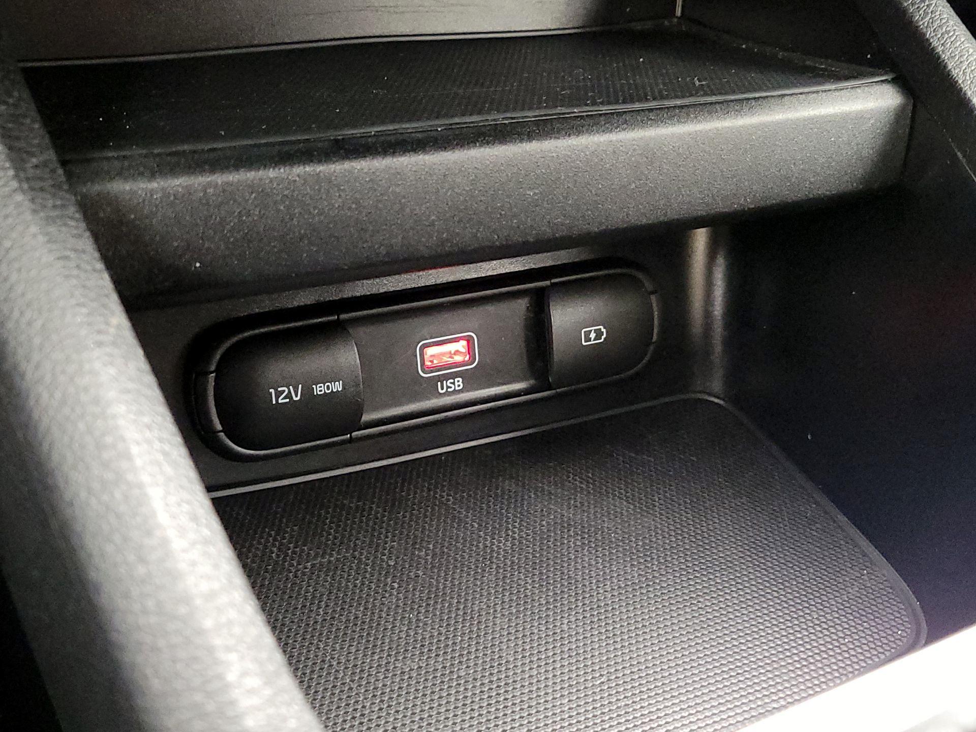 Thumbnail: 2024 Kia Forte - 18