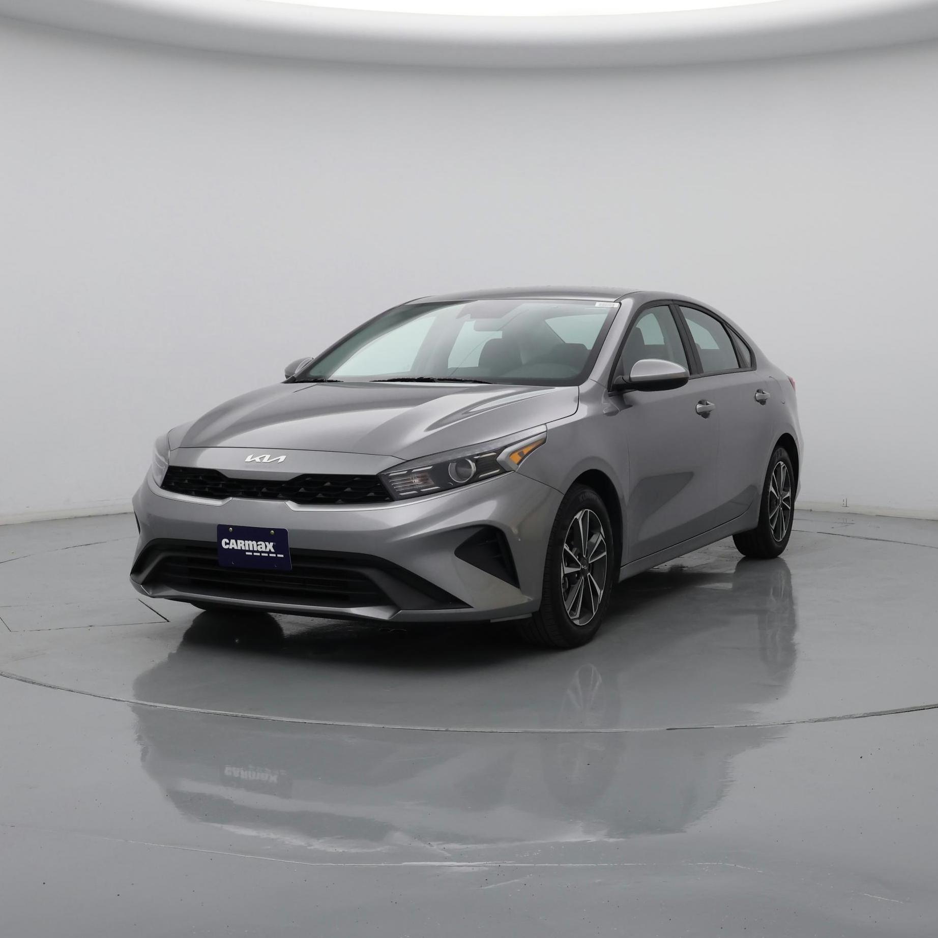 Thumbnail: 2024 Kia Forte - 4