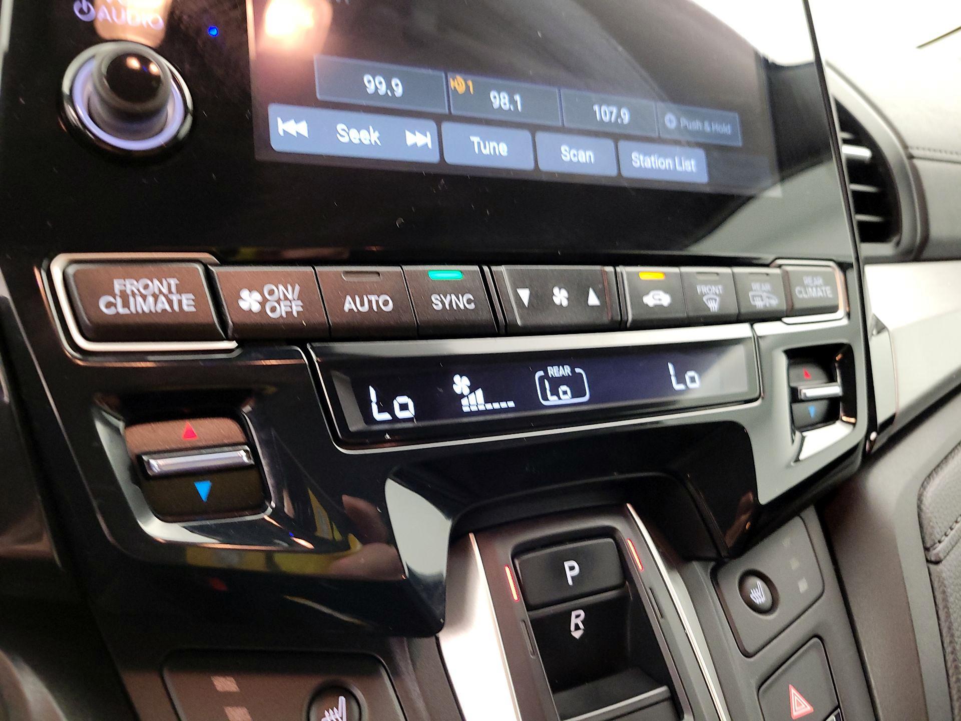 Thumbnail: 2024 Honda Odyssey - 16