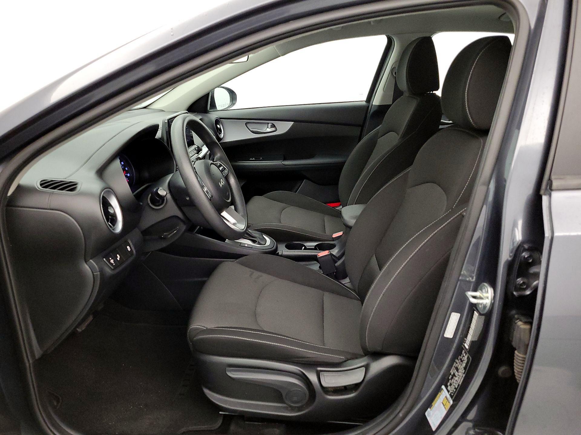 Thumbnail: 2023 Kia Forte - 11