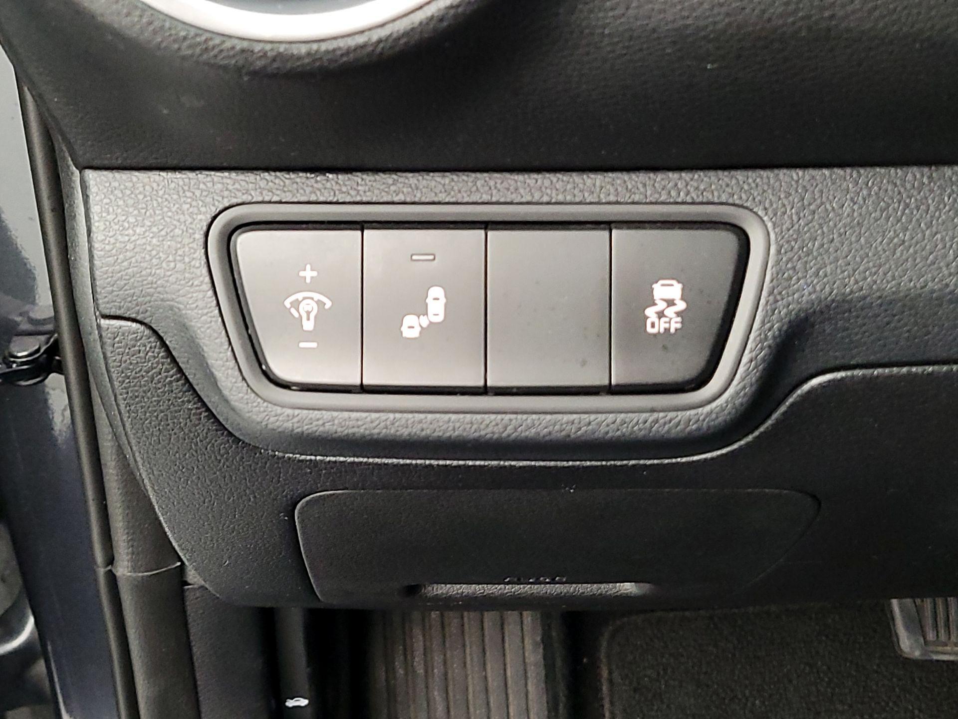 Thumbnail: 2023 Kia Forte - 13