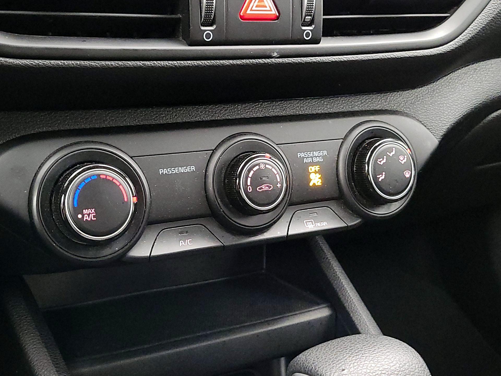 Thumbnail: 2023 Kia Forte - 16