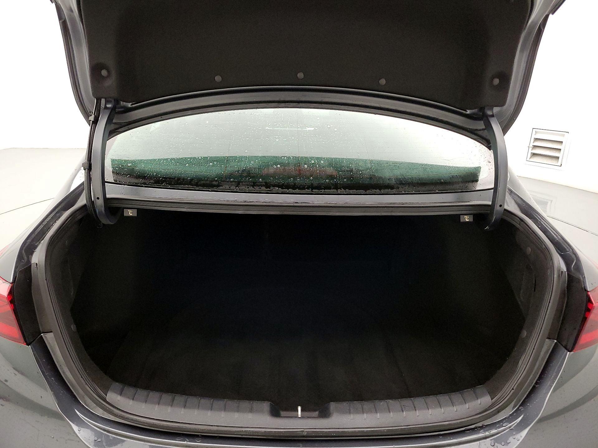 Thumbnail: 2023 Kia Forte - 20