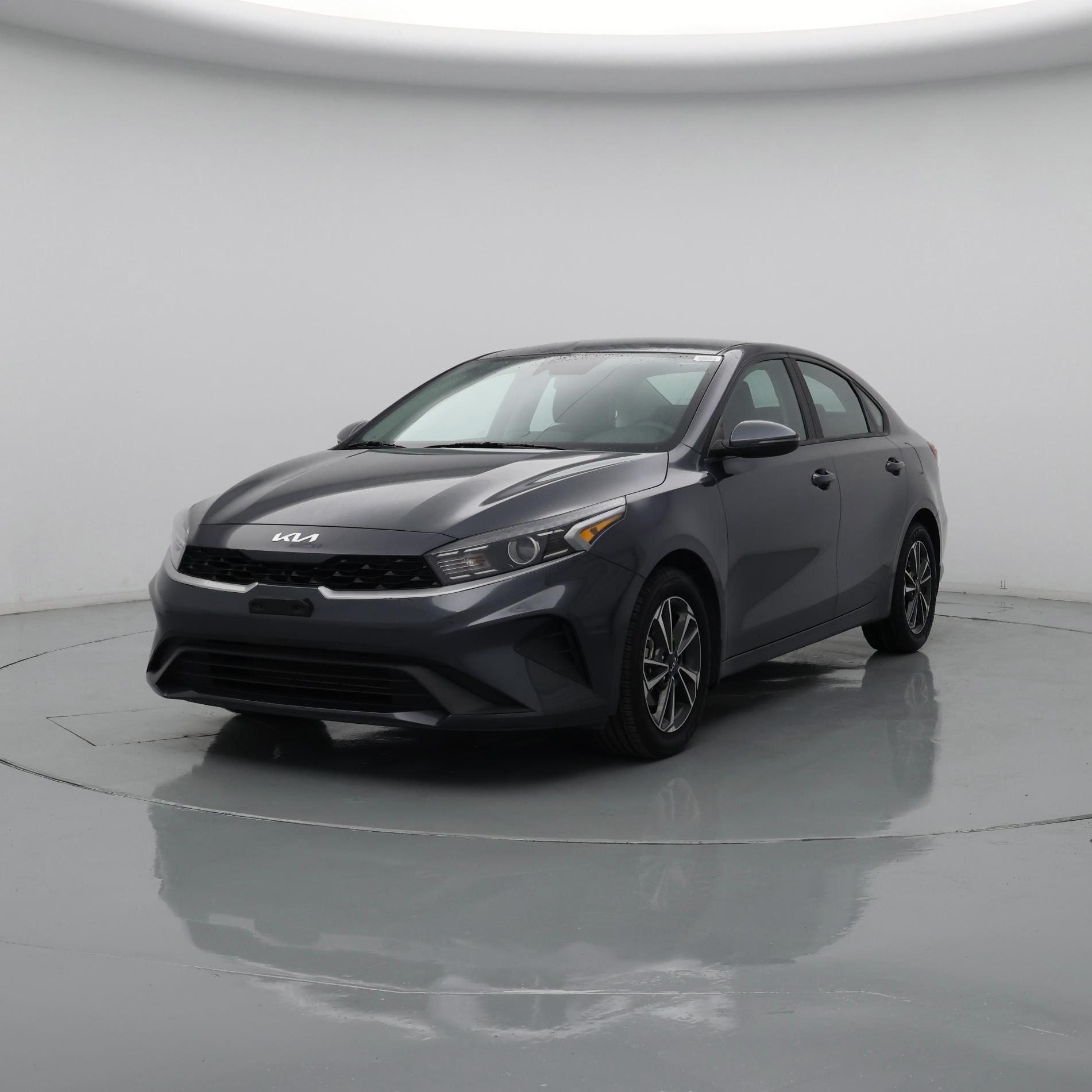 Thumbnail: 2023 Kia Forte - 4