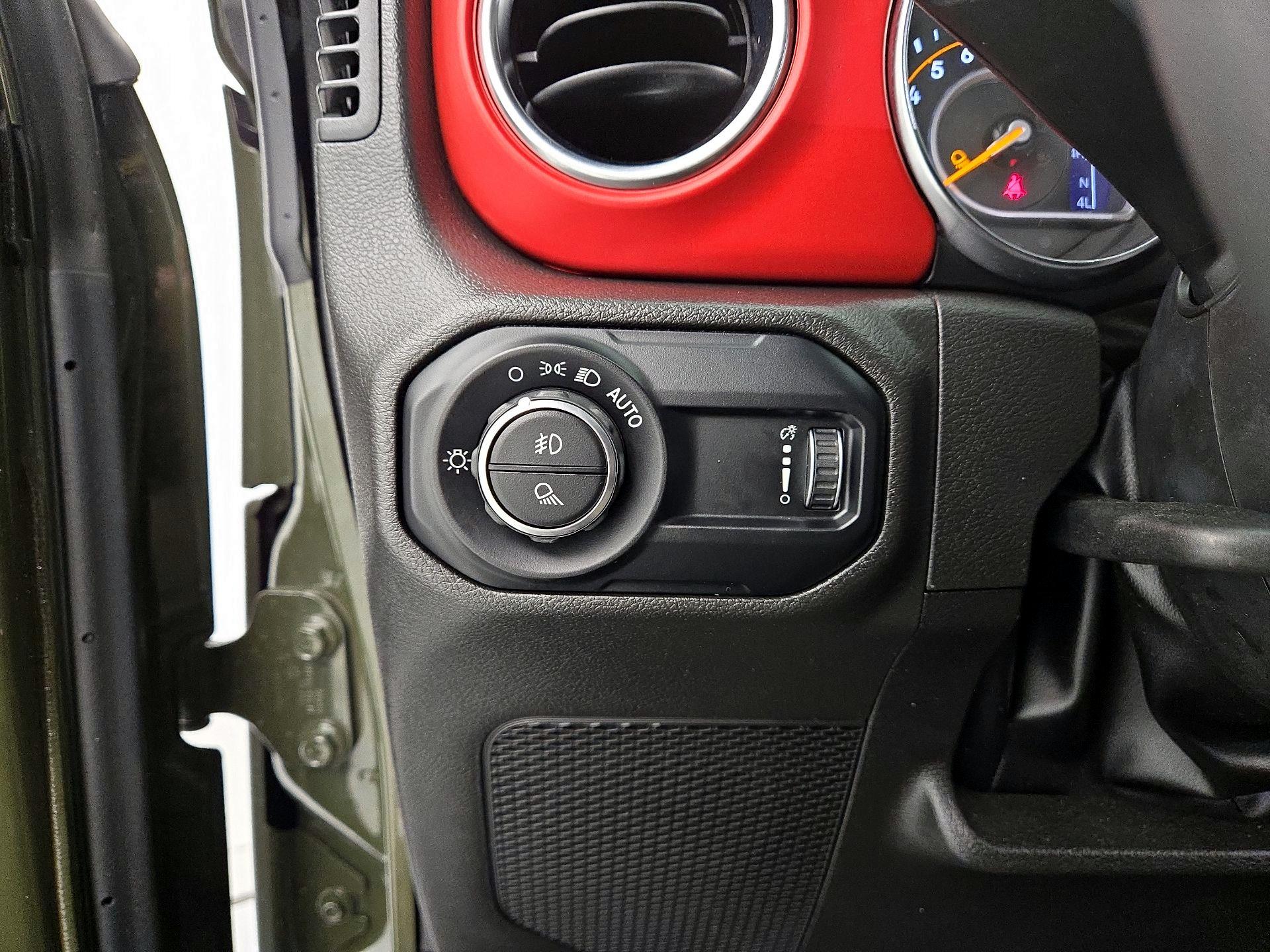 Thumbnail: 2023 Jeep Gladiator - 13