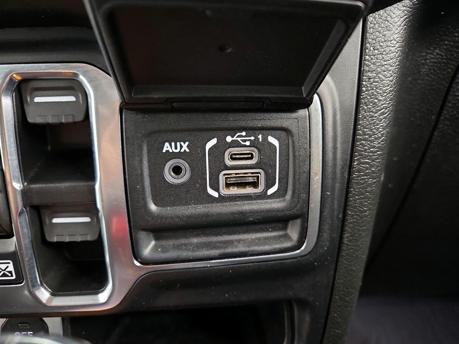 Thumbnail: 2023 Jeep Gladiator - 19