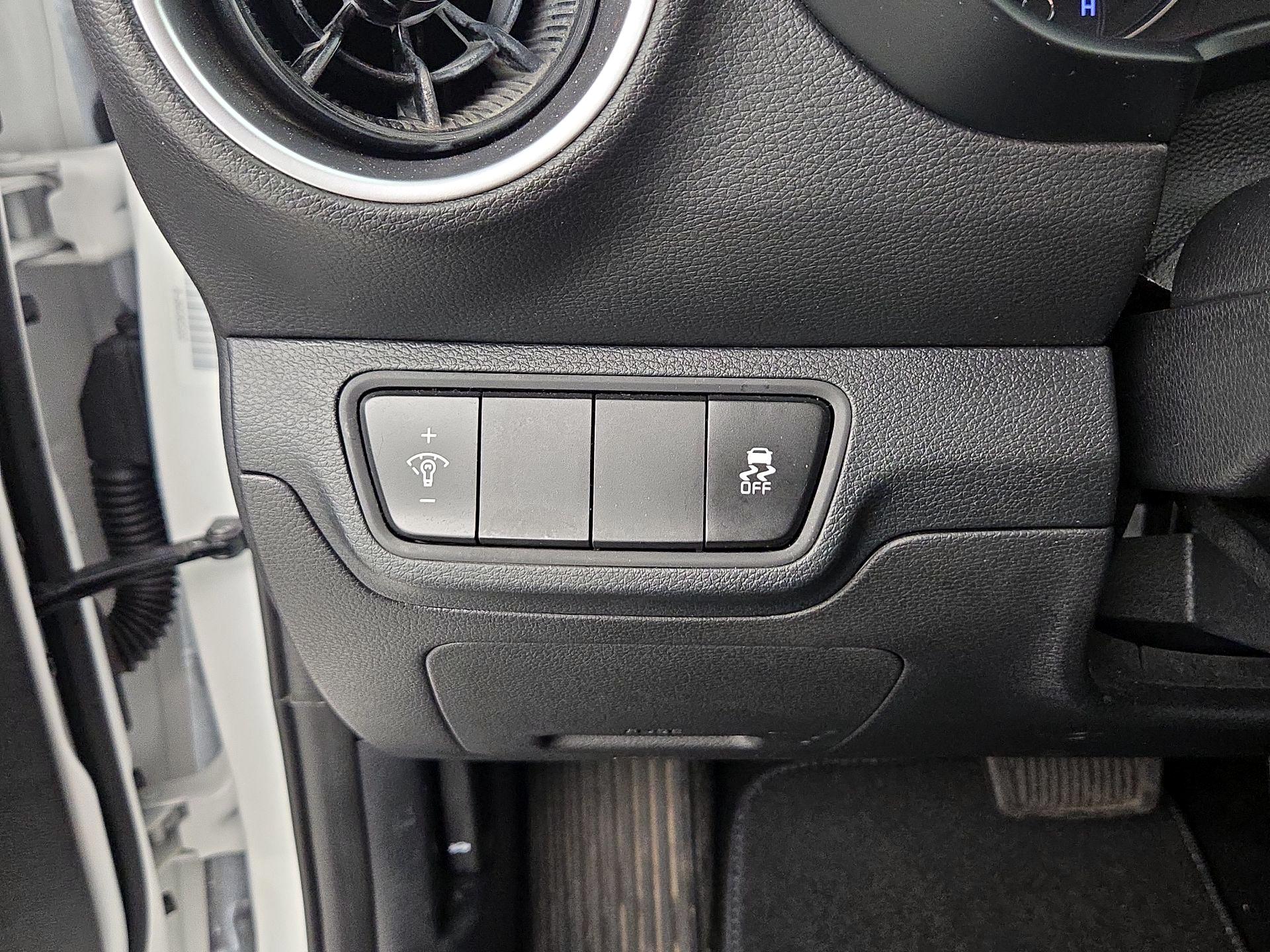 Thumbnail: 2024 Kia Forte - 13