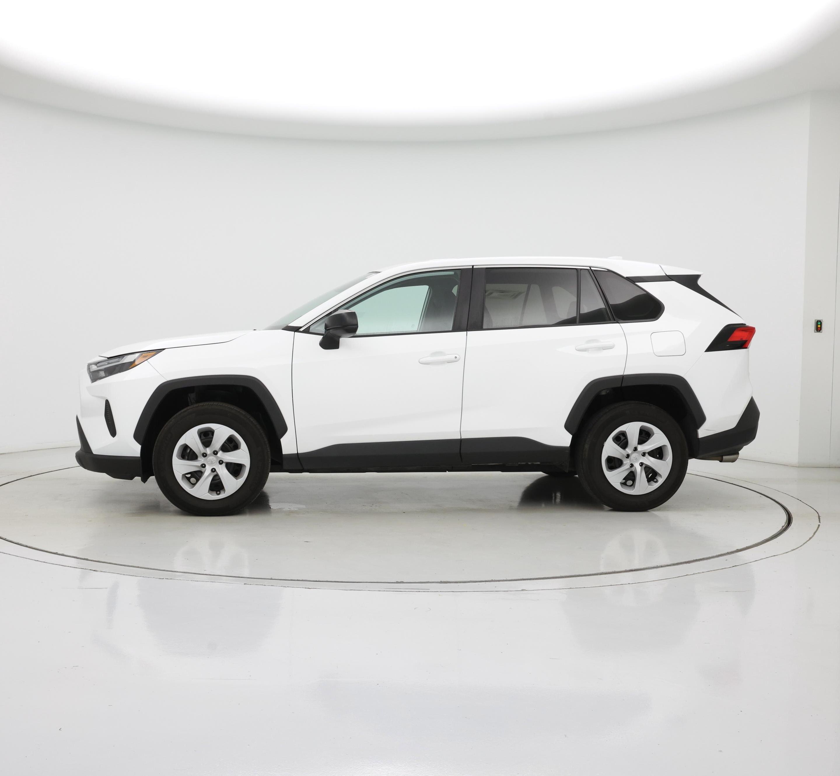 Thumbnail: 2024 Toyota RAV4 - 3