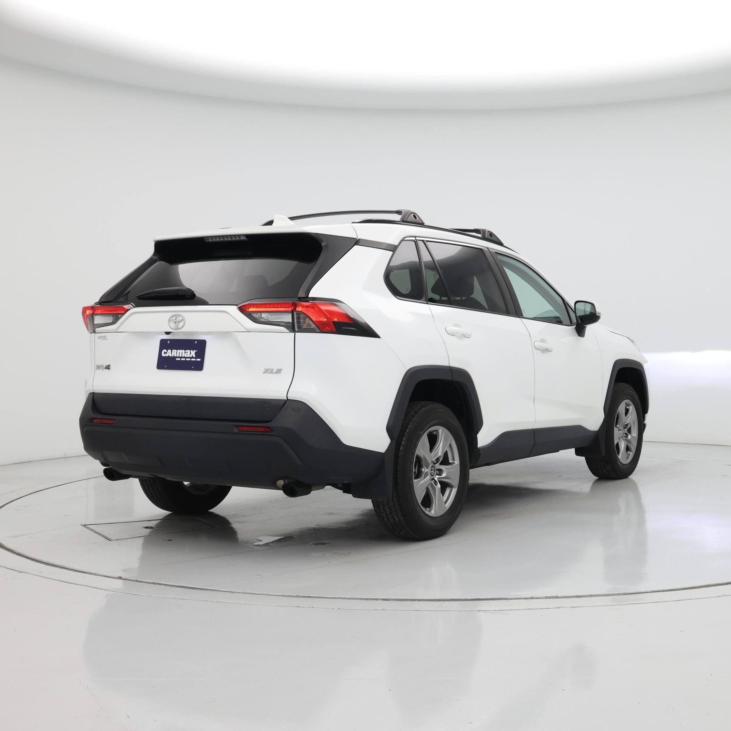 Thumbnail: 2023 Toyota RAV4 - 8