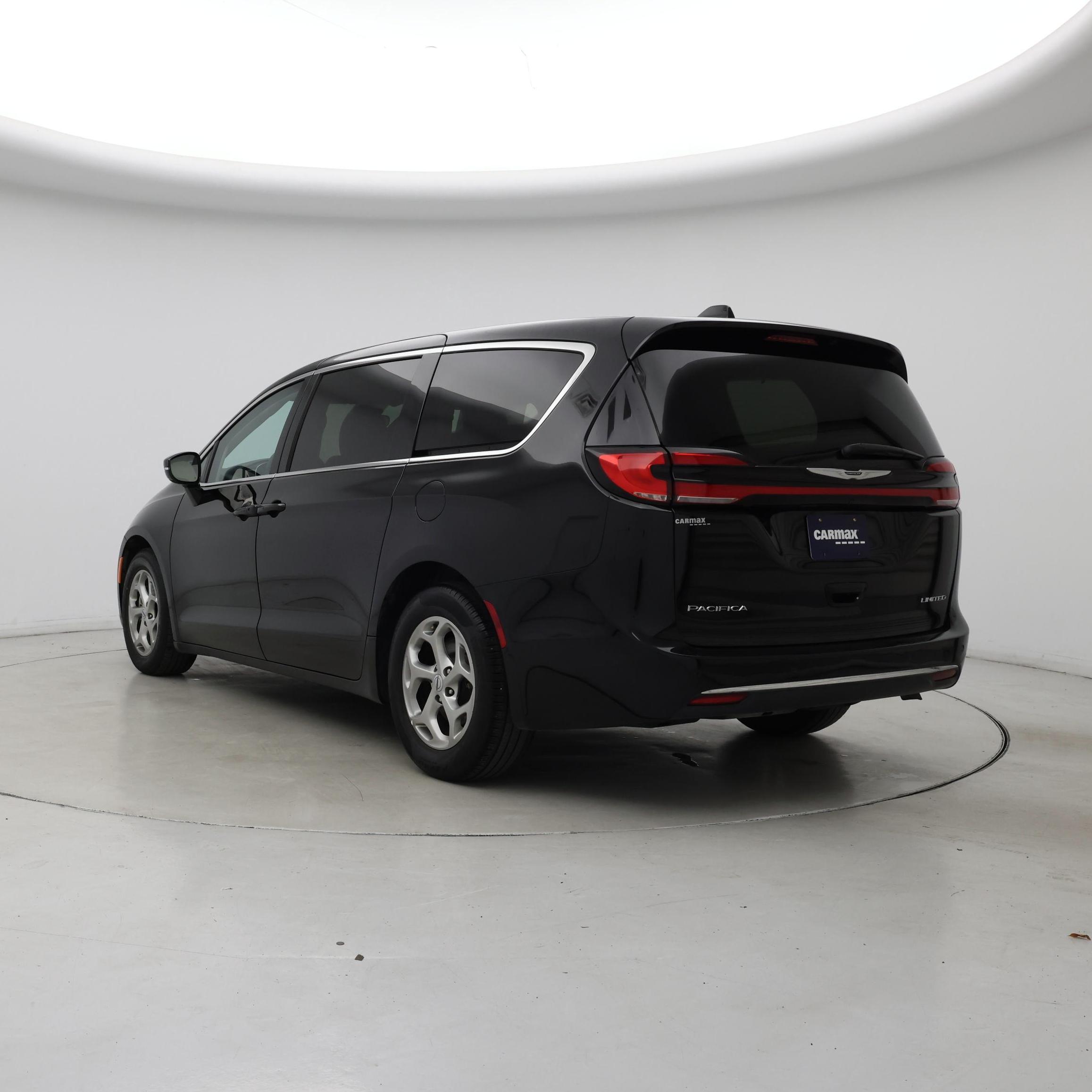 Thumbnail: 2024 Chrysler Pacifica - 2