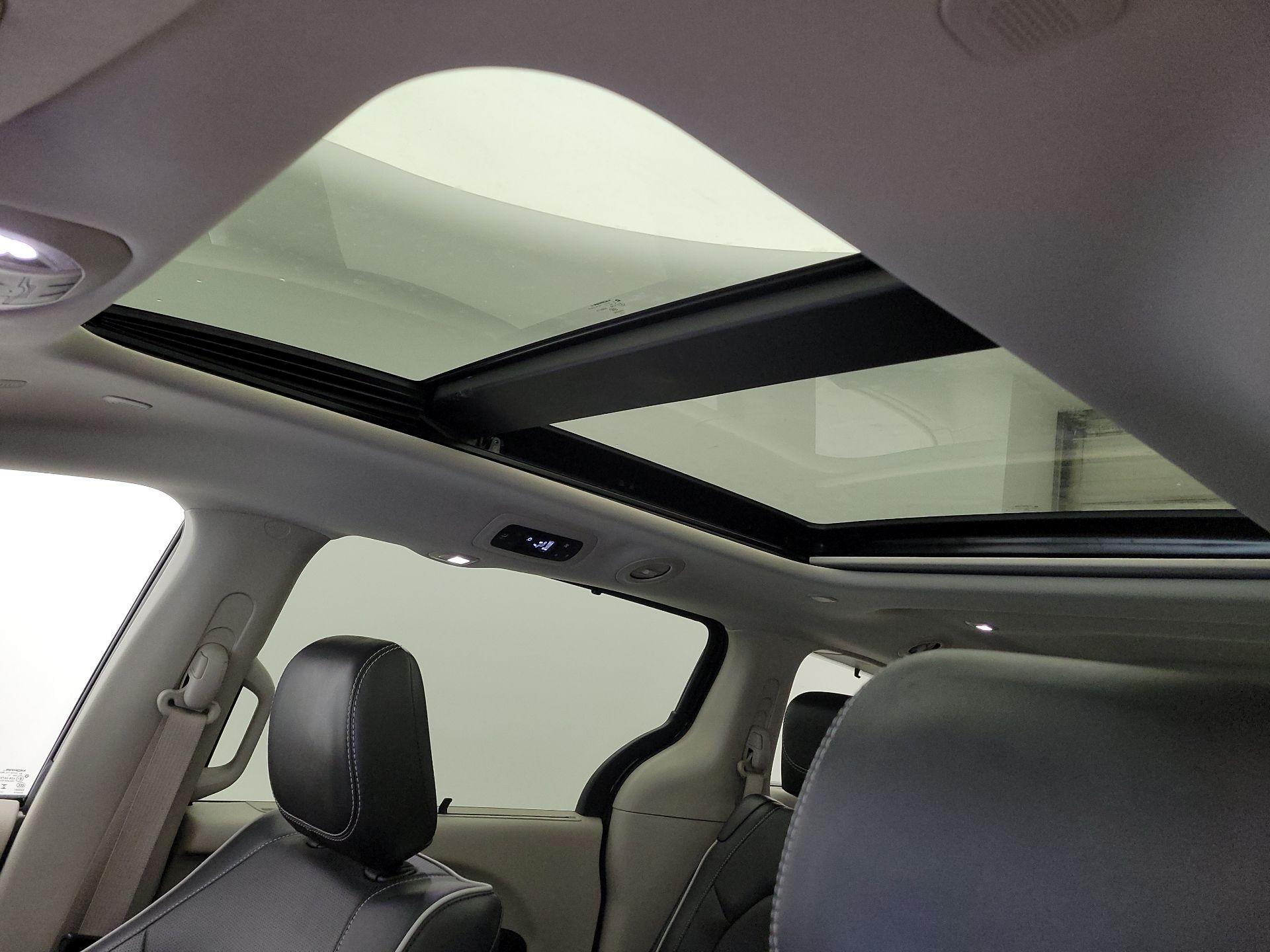 Thumbnail: 2024 Chrysler Pacifica - 19