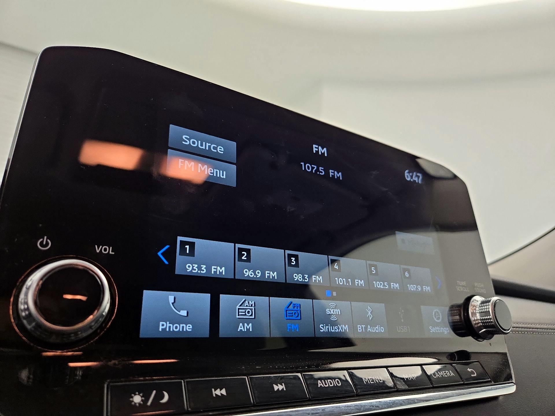 Thumbnail: 2024 Mitsubishi Outlander - 16