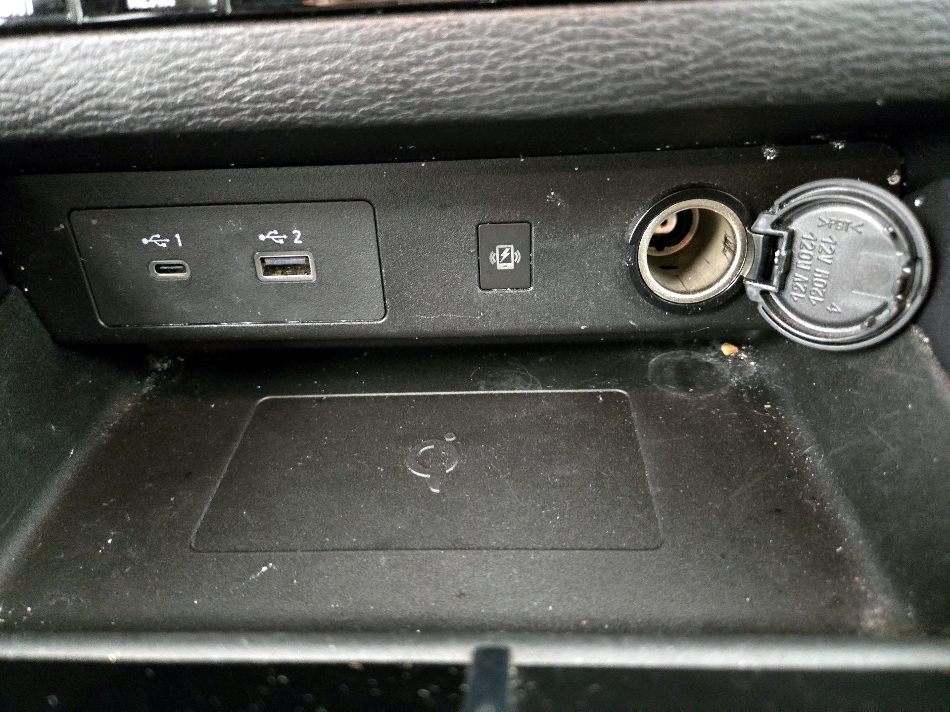 Thumbnail: 2024 Mitsubishi Outlander - 19