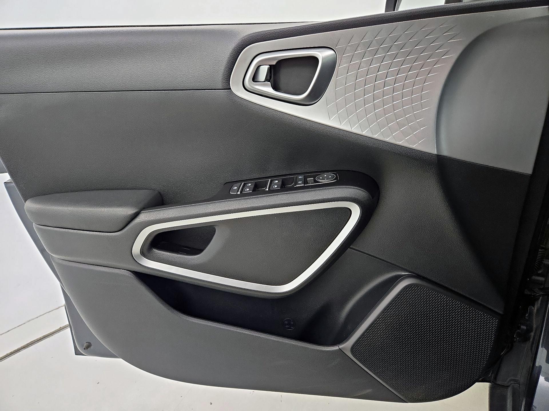 Thumbnail: 2024 Kia Soul - 12