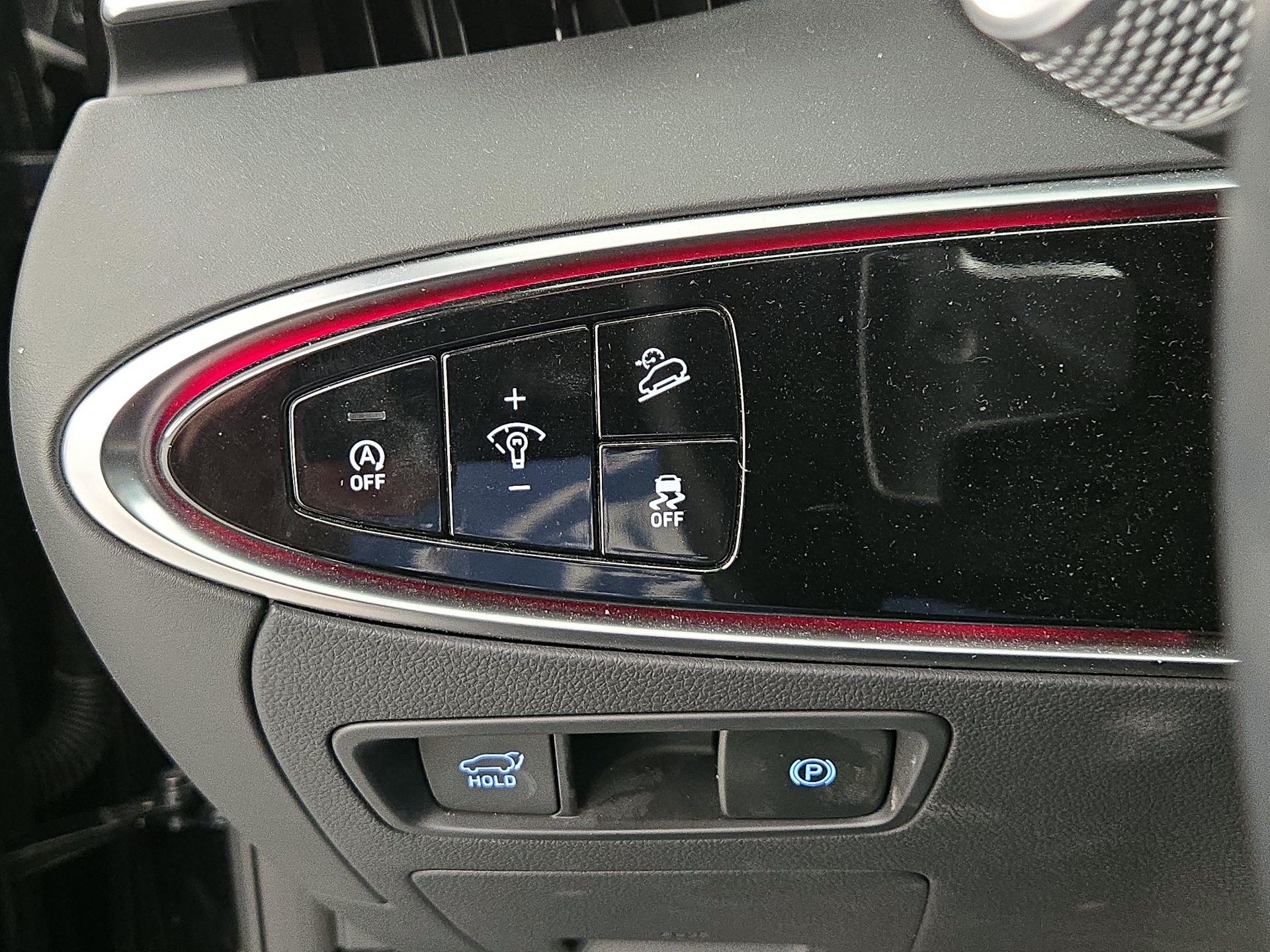 Thumbnail: 2024 Genesis GV70 - 13