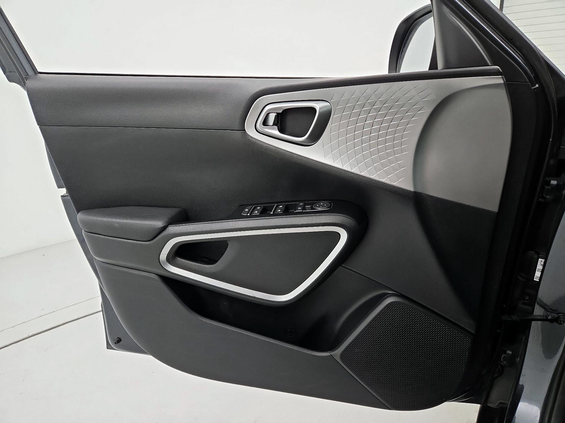 Thumbnail: 2024 Kia Soul - 12