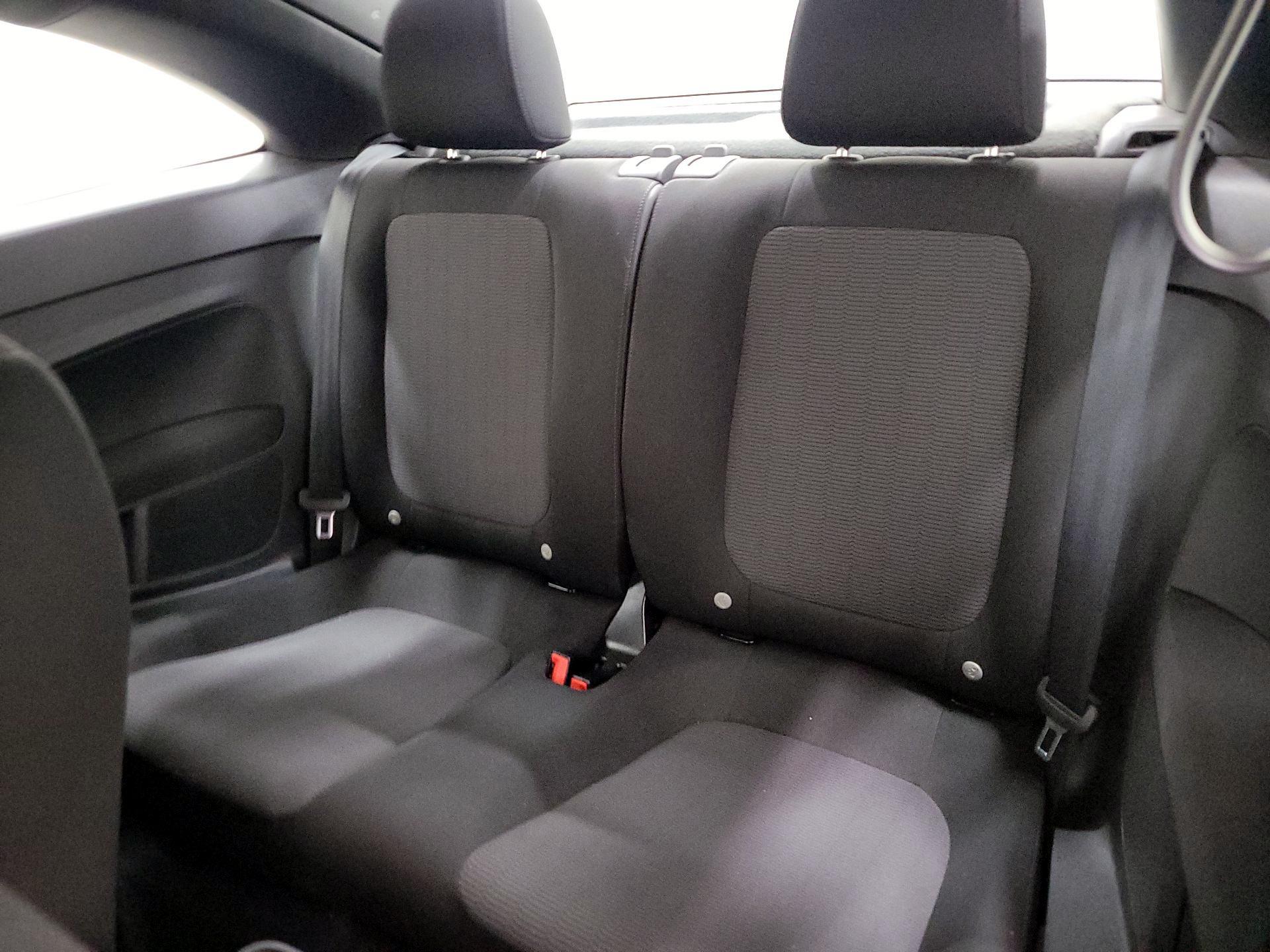 Thumbnail: 2014 Volkswagen Beetle - 18