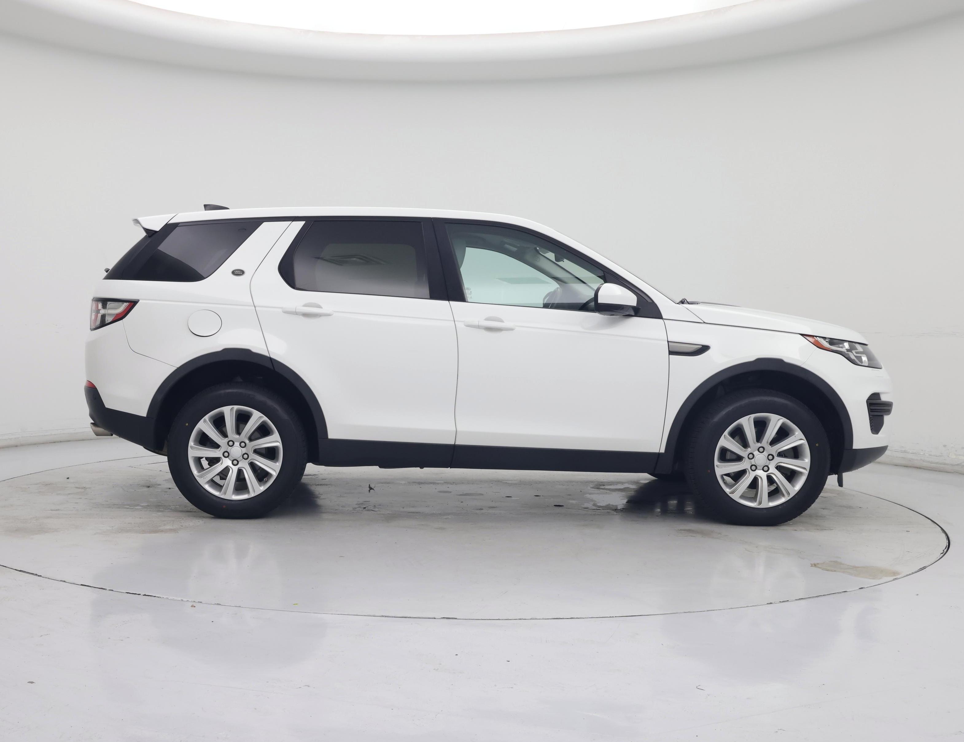 Thumbnail: 2019 Land Rover Discovery Sport - 7