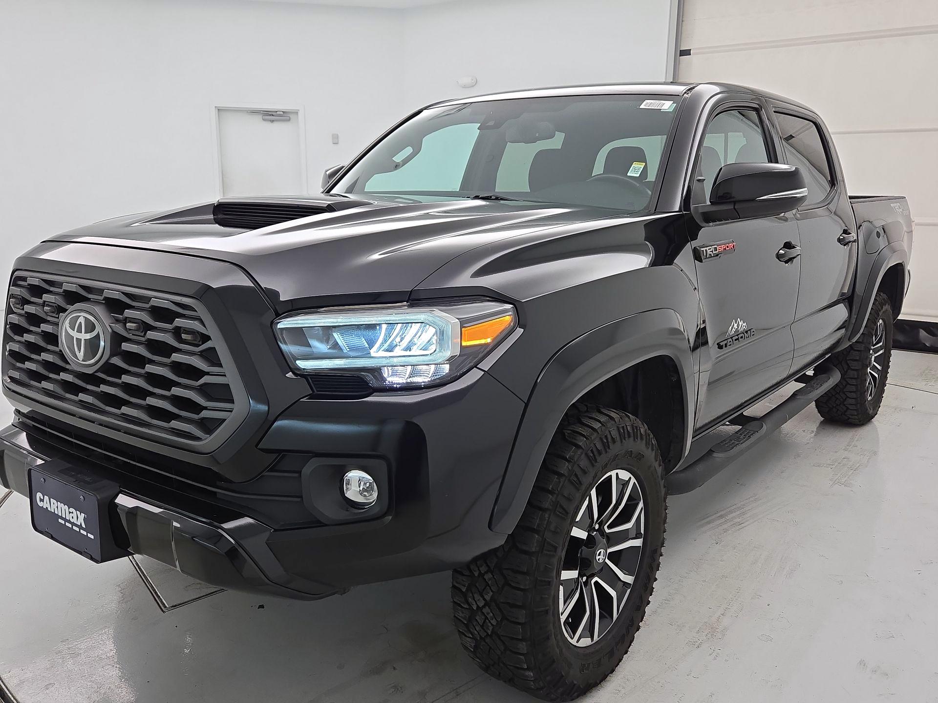 Thumbnail: 2022 Toyota Tacoma - 3