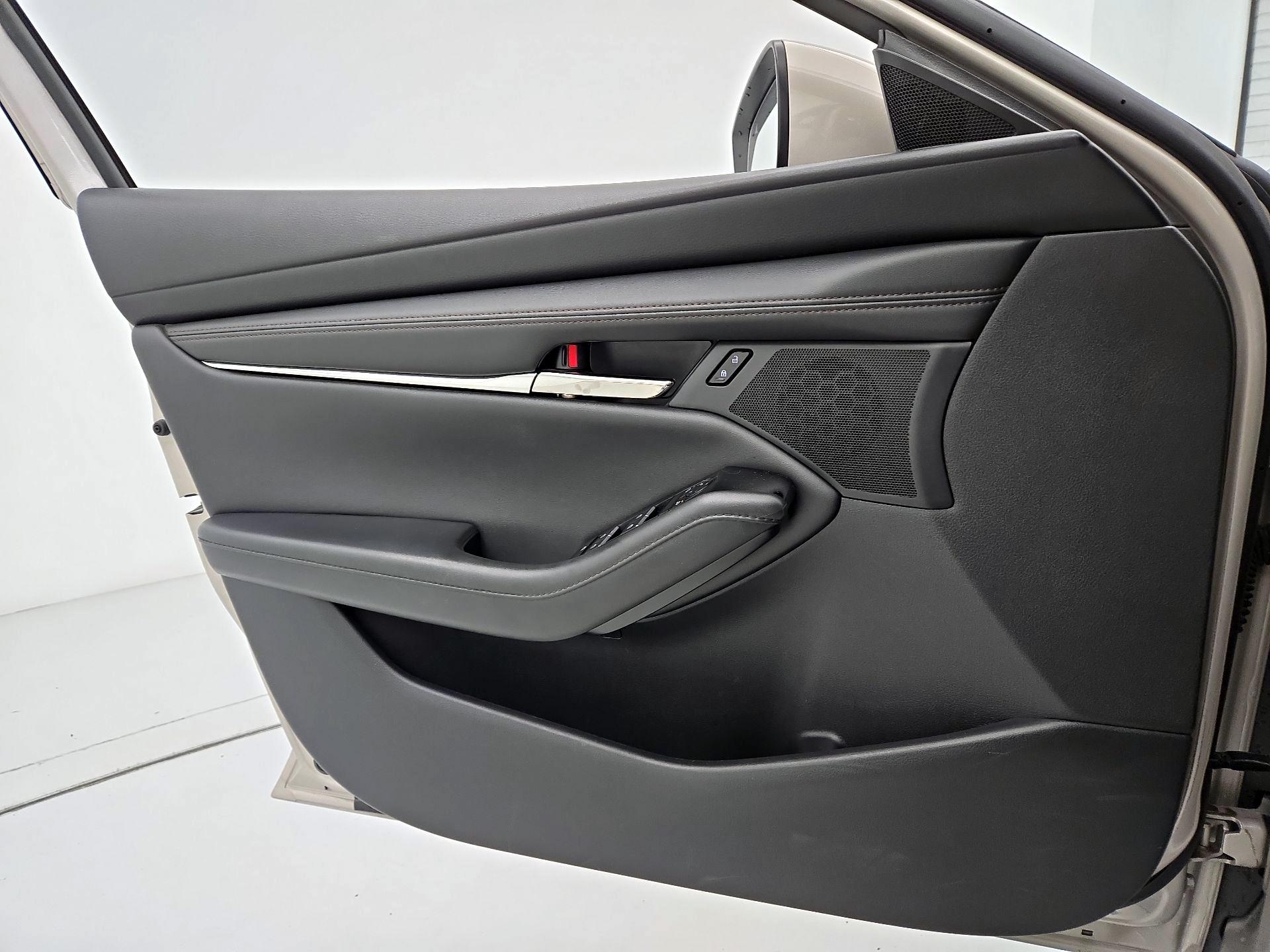 Thumbnail: 2022 Mazda Mazda3 - 12