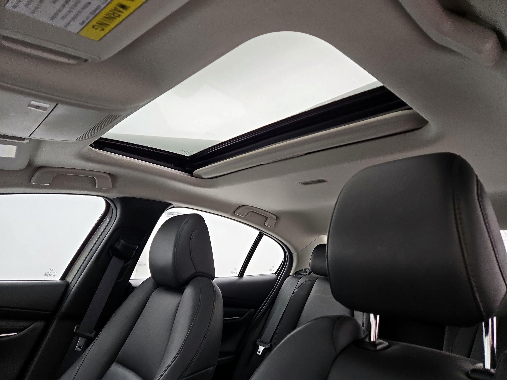 Thumbnail: 2022 Mazda Mazda3 - 19