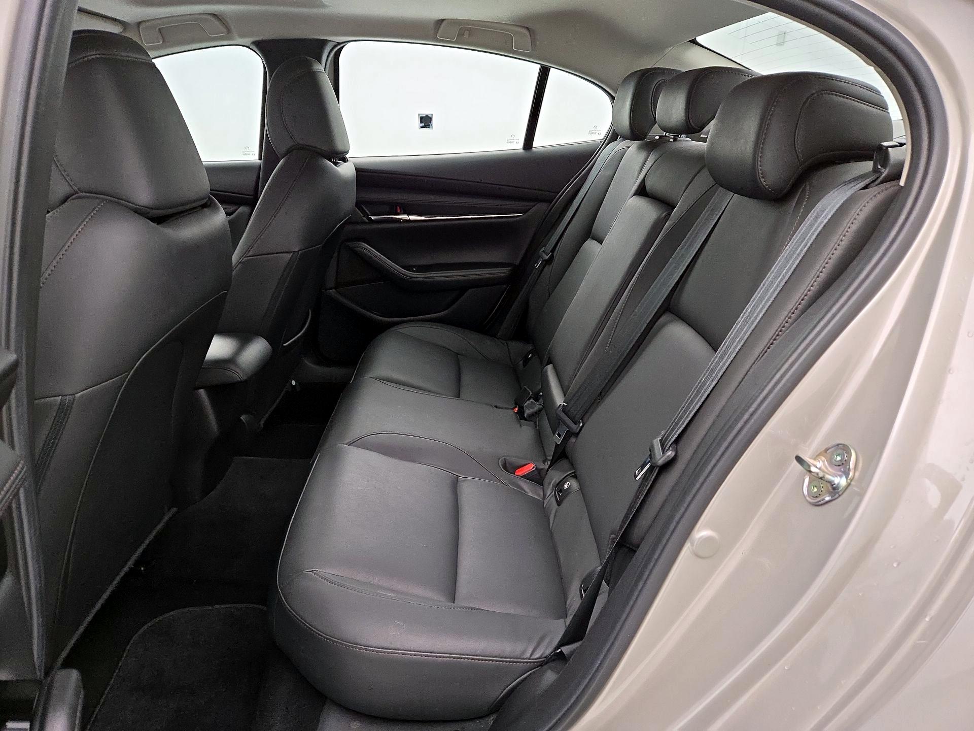 Thumbnail: 2022 Mazda Mazda3 - 20