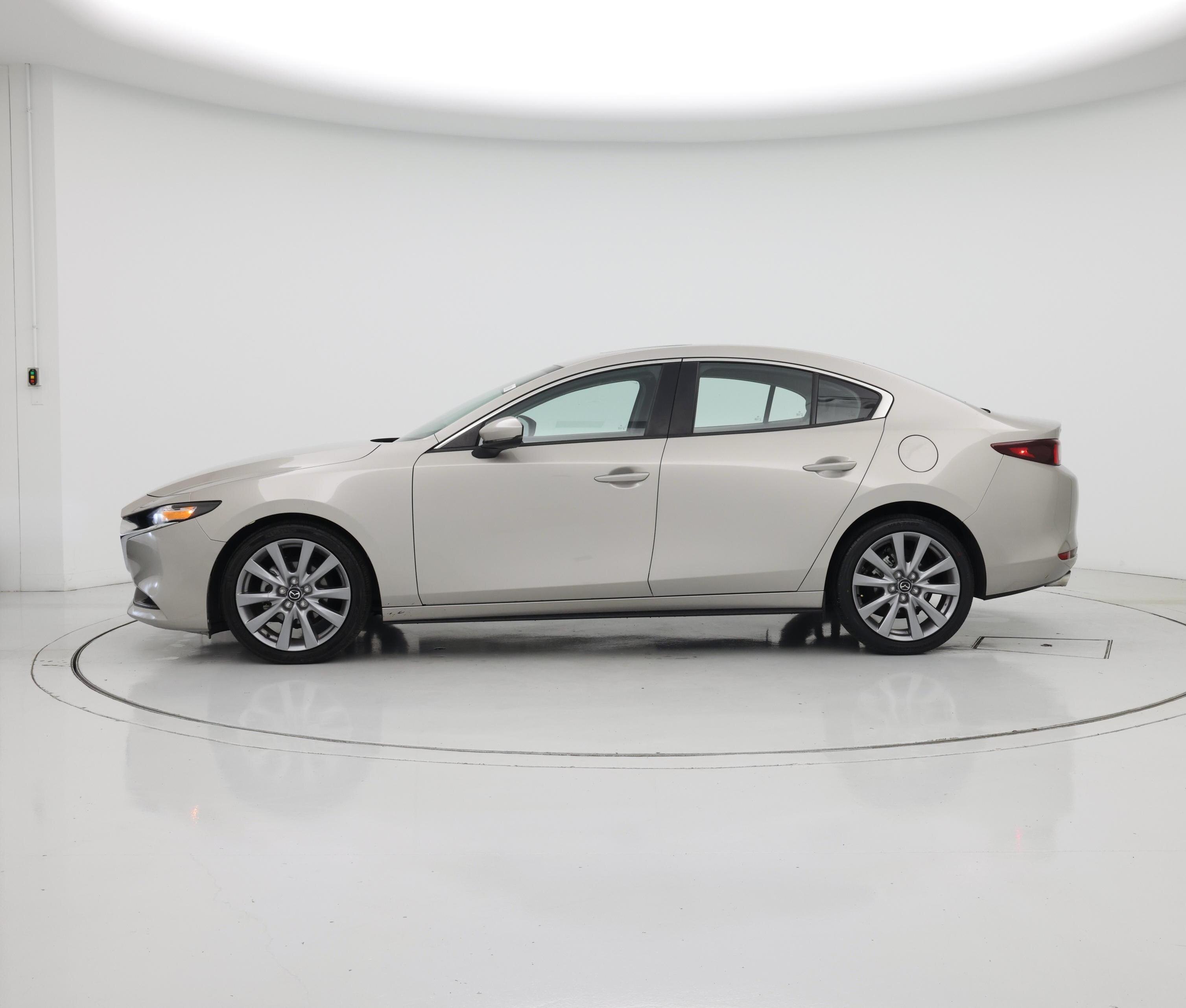 Thumbnail: 2022 Mazda Mazda3 - 3