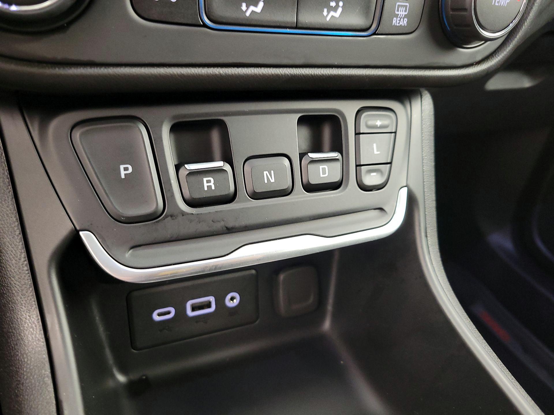 Thumbnail: 2020 GMC Terrain - 17