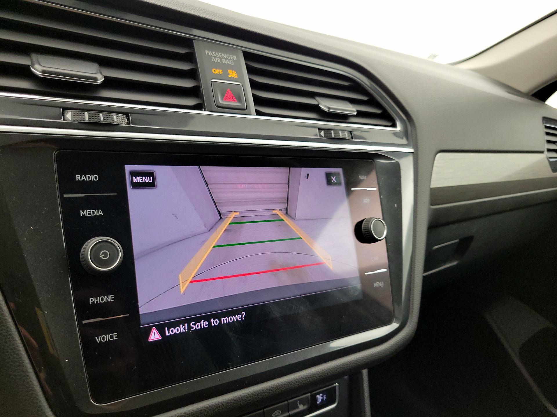 Thumbnail: 2018 Volkswagen Tiguan - 14