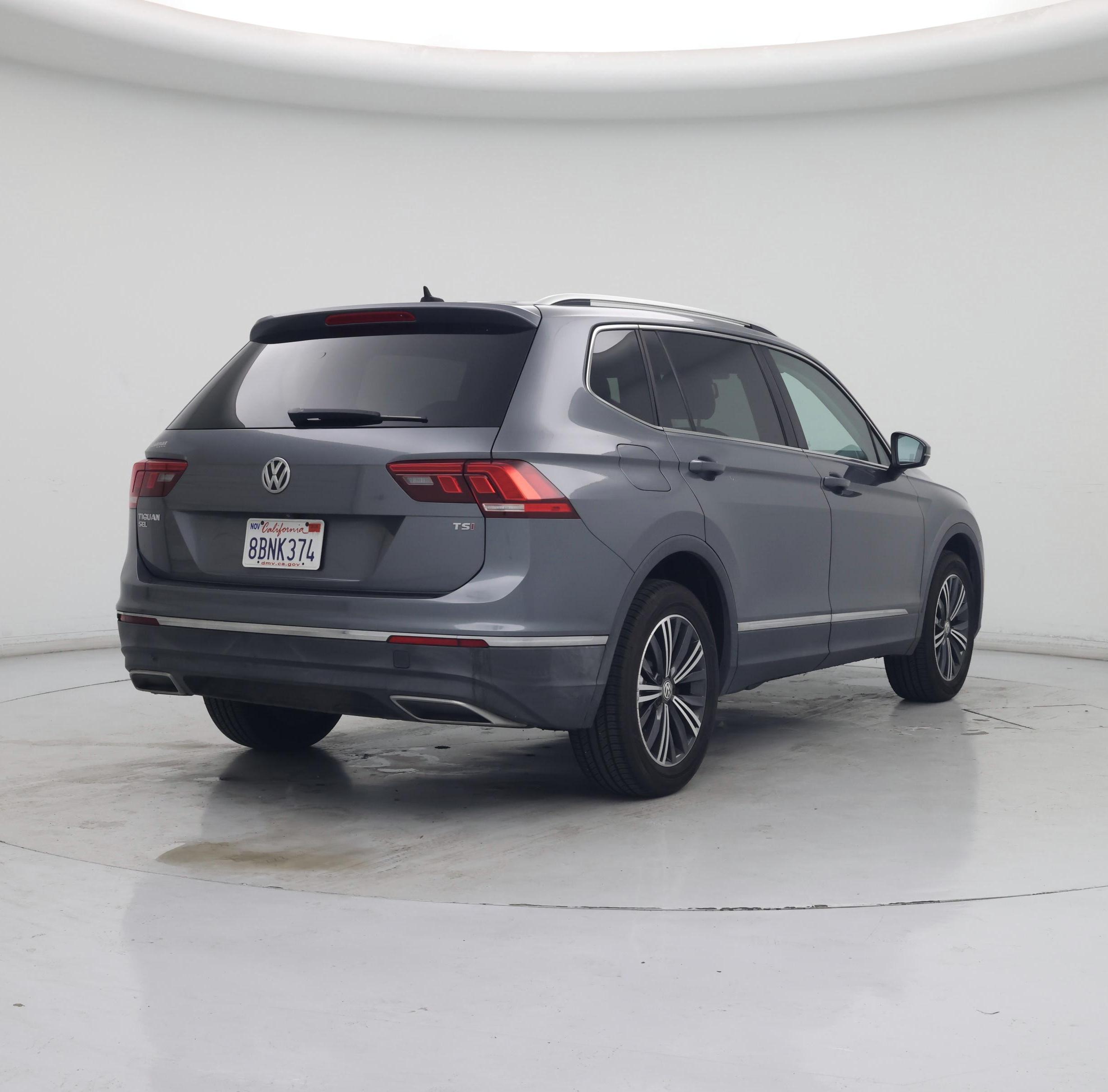 Thumbnail: 2018 Volkswagen Tiguan - 8