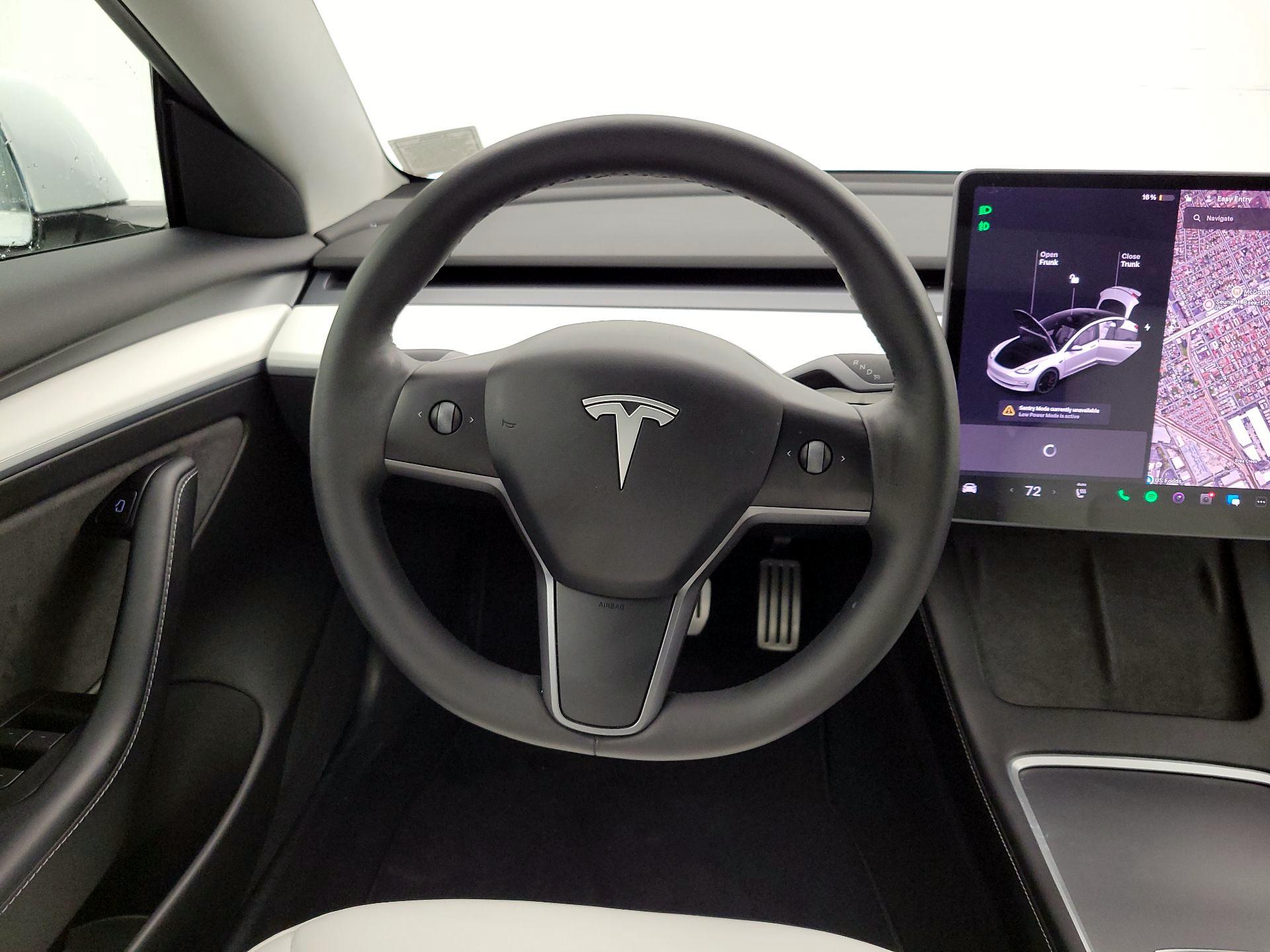 Thumbnail: 2021 Tesla Model 3 - 10