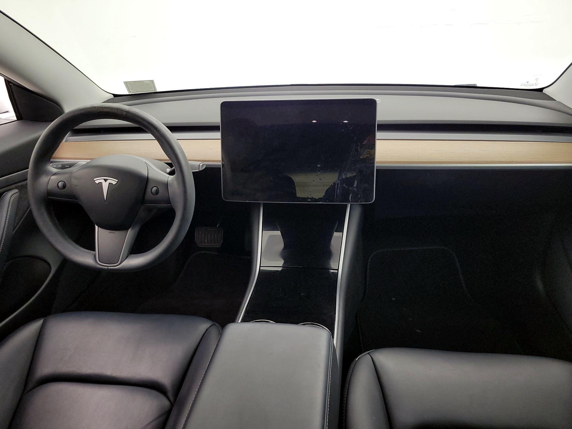 Thumbnail: 2020 Tesla Model 3 - 9