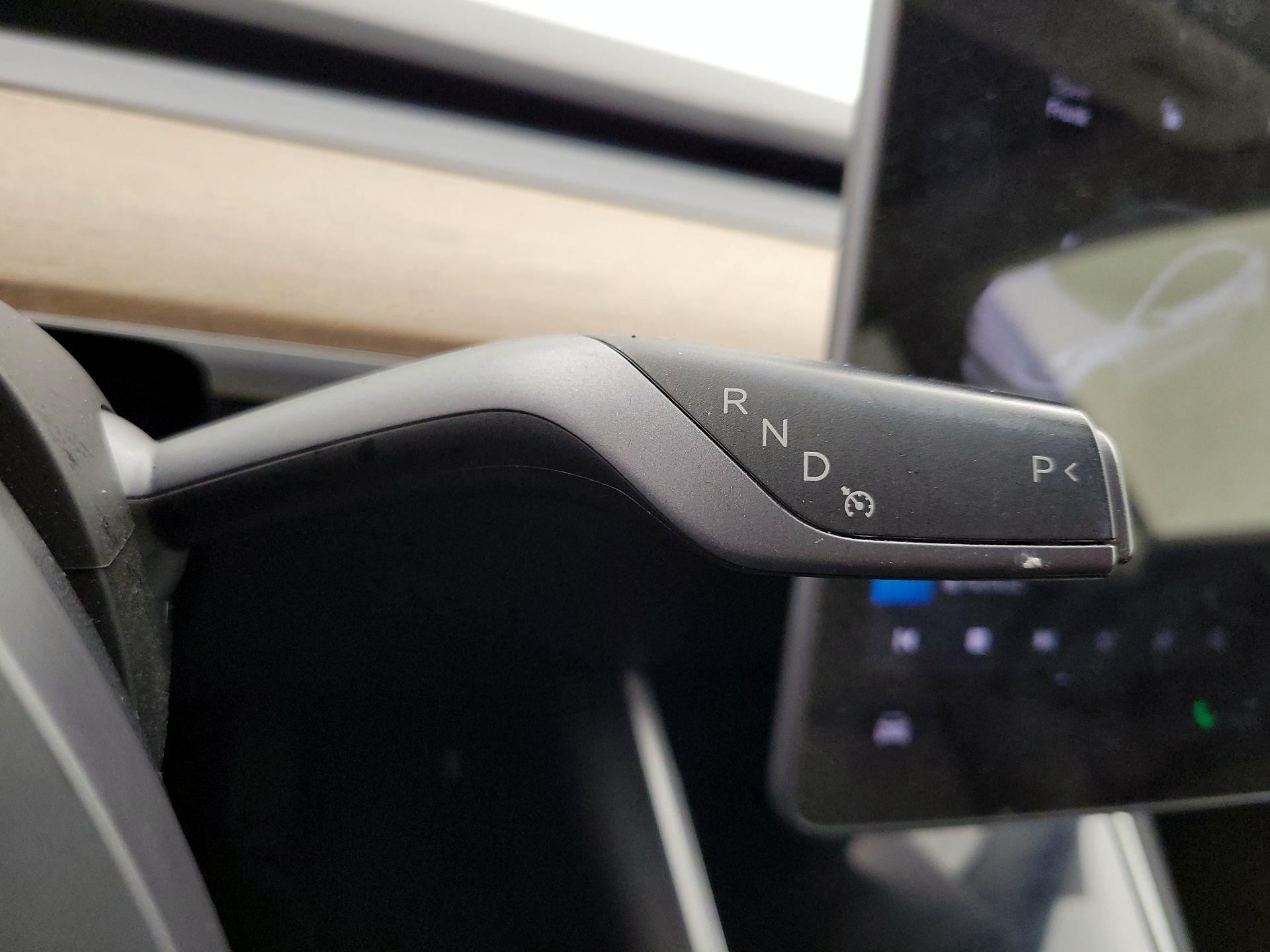 Thumbnail: 2020 Tesla Model 3 - 17