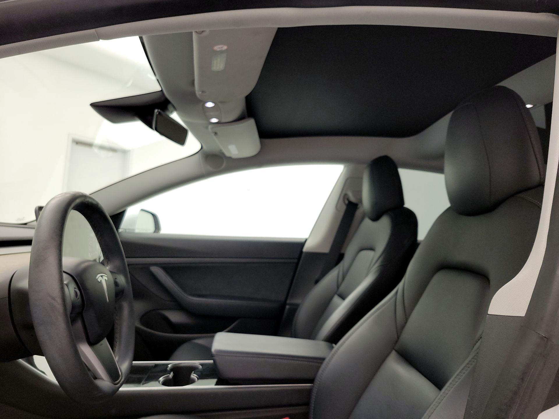 Thumbnail: 2020 Tesla Model 3 - 19