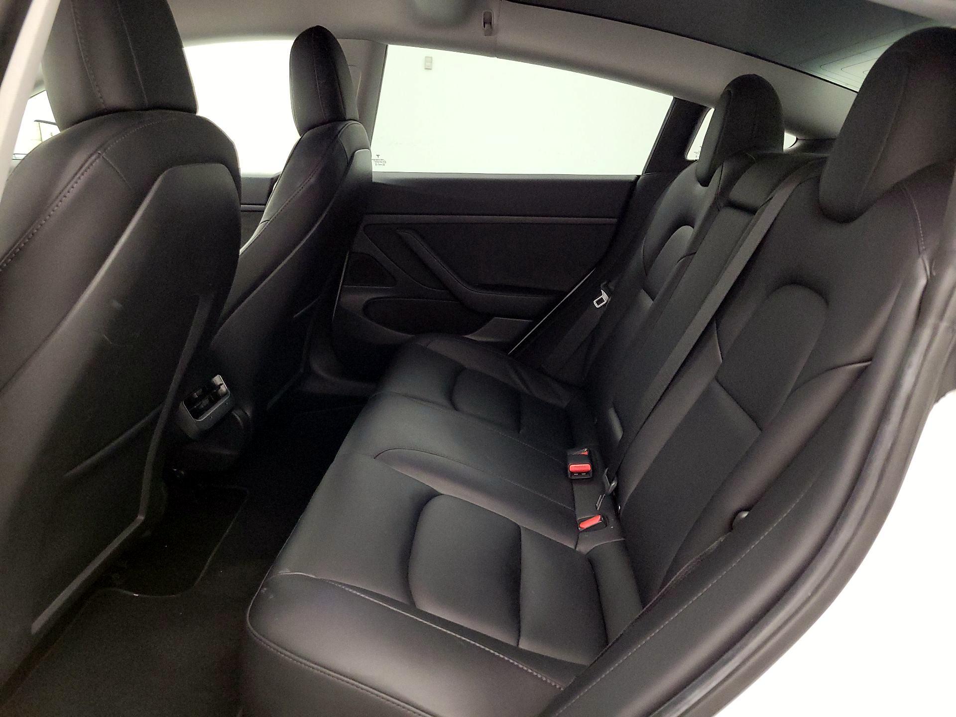 Thumbnail: 2020 Tesla Model 3 - 20