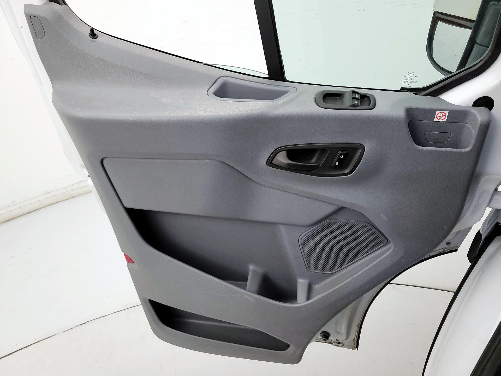 Thumbnail: 2019 Ford Transit Series - 12