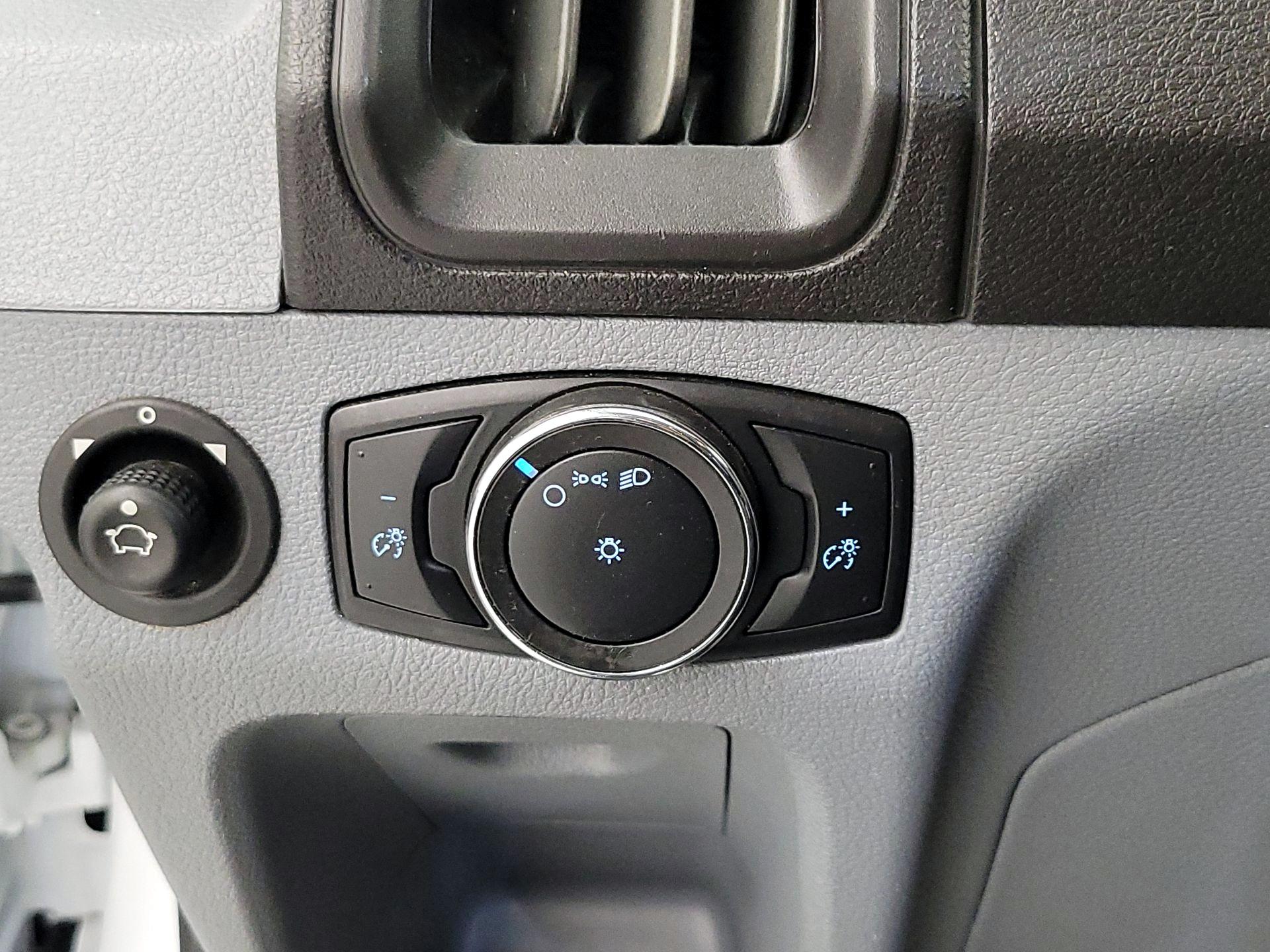 Thumbnail: 2019 Ford Transit Series - 13