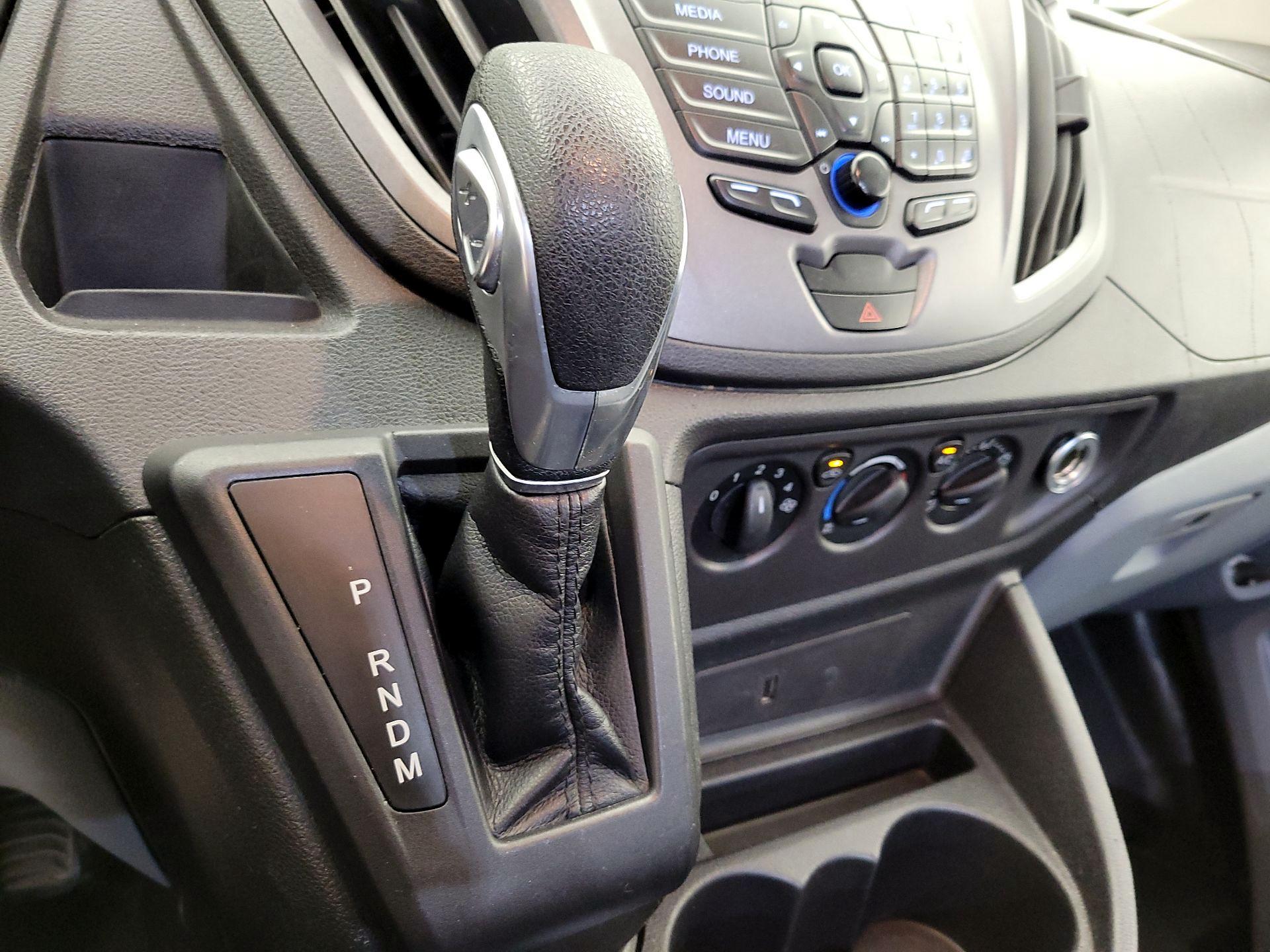 Thumbnail: 2019 Ford Transit Series - 17