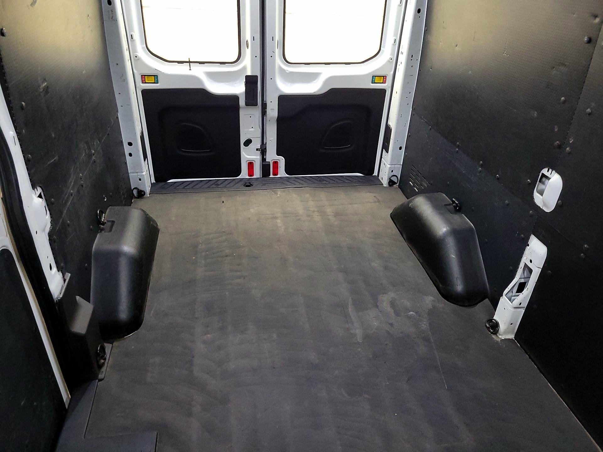 Thumbnail: 2019 Ford Transit Series - 18