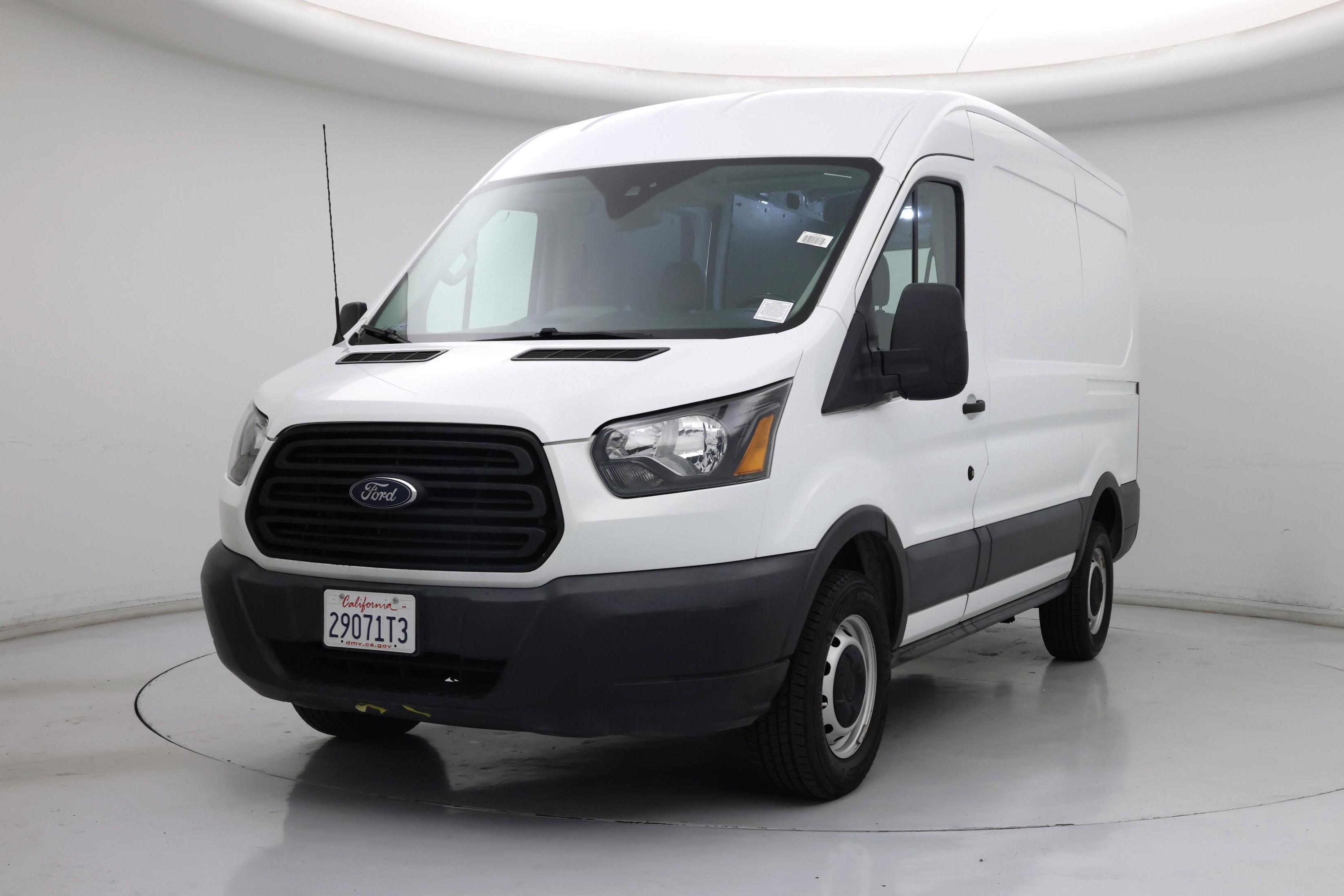 Thumbnail: 2019 Ford Transit Series - 4